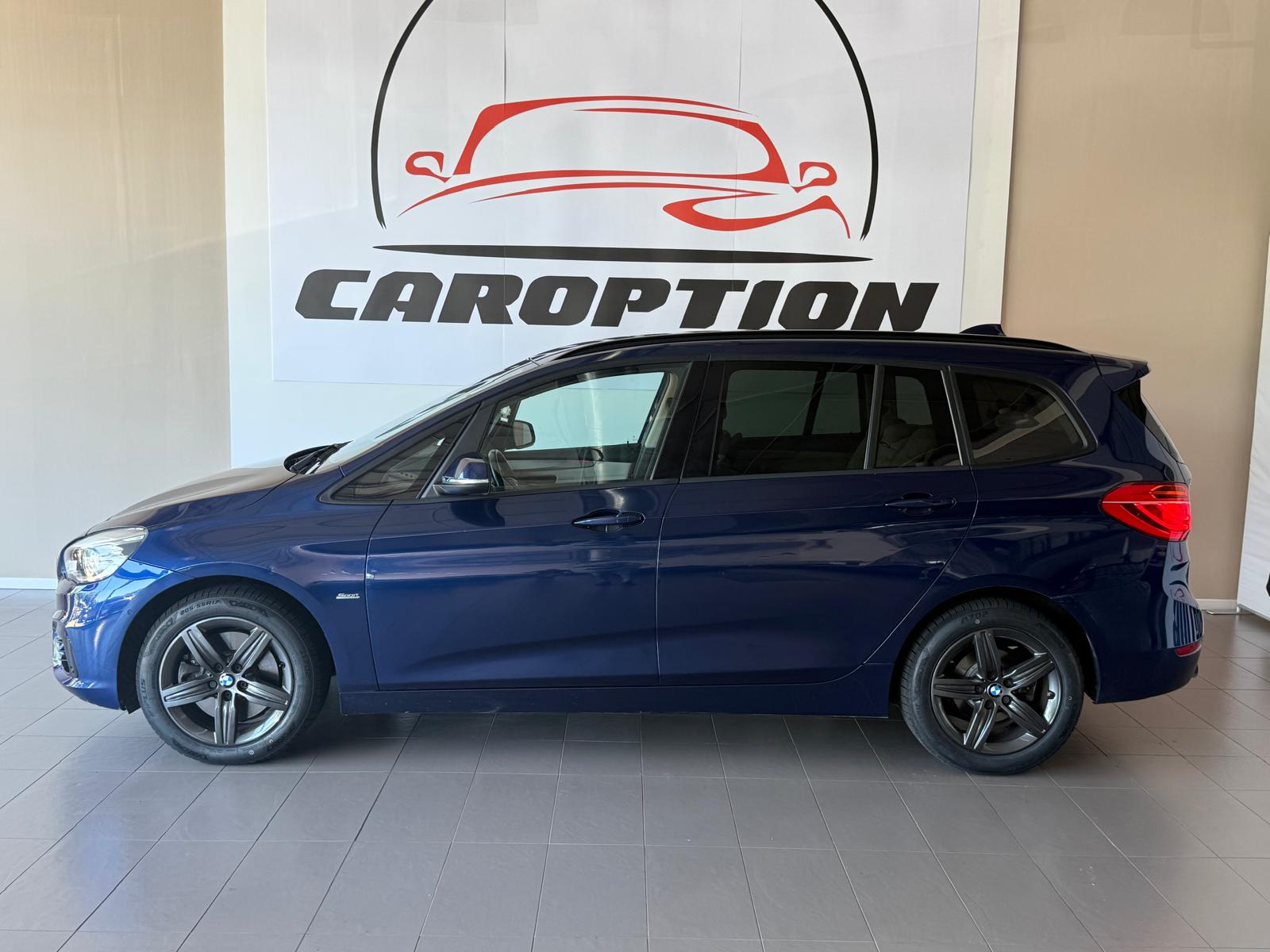 BMW 220d xDrive Gran Tourer Steptronic-image-4