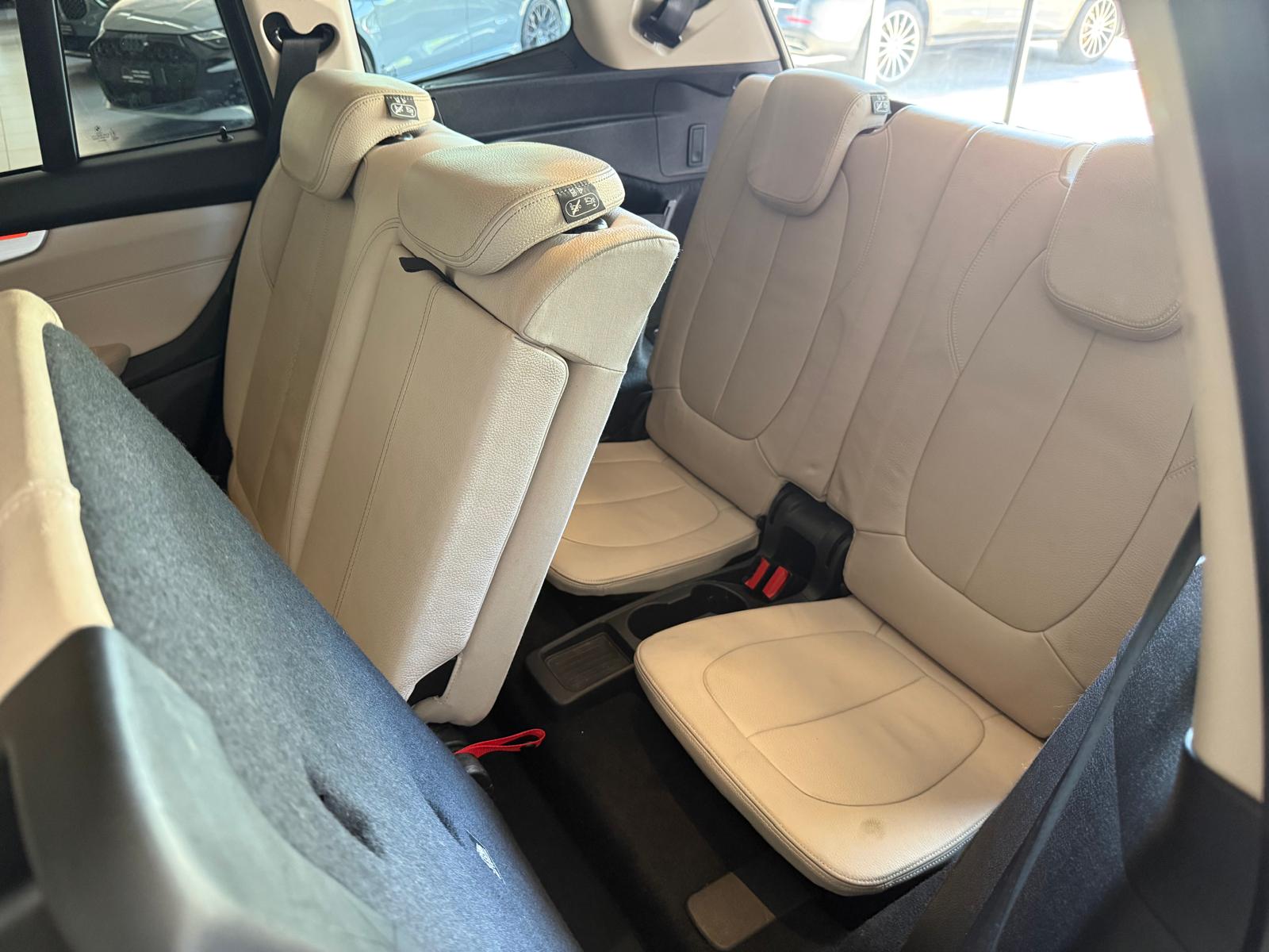 BMW 220d xDrive Gran Tourer Steptronic-image-9