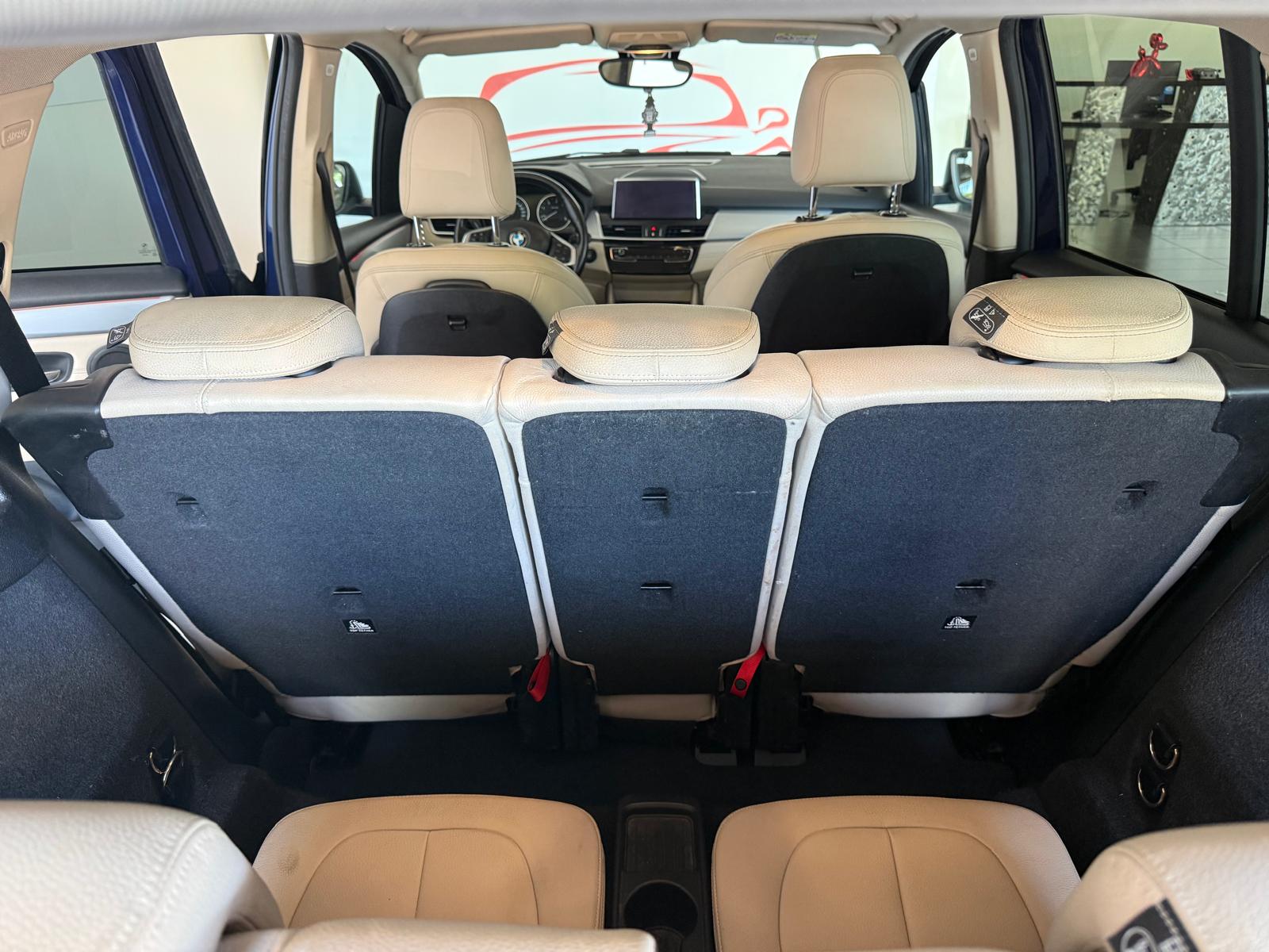 BMW 220d xDrive Gran Tourer Steptronic-image-10