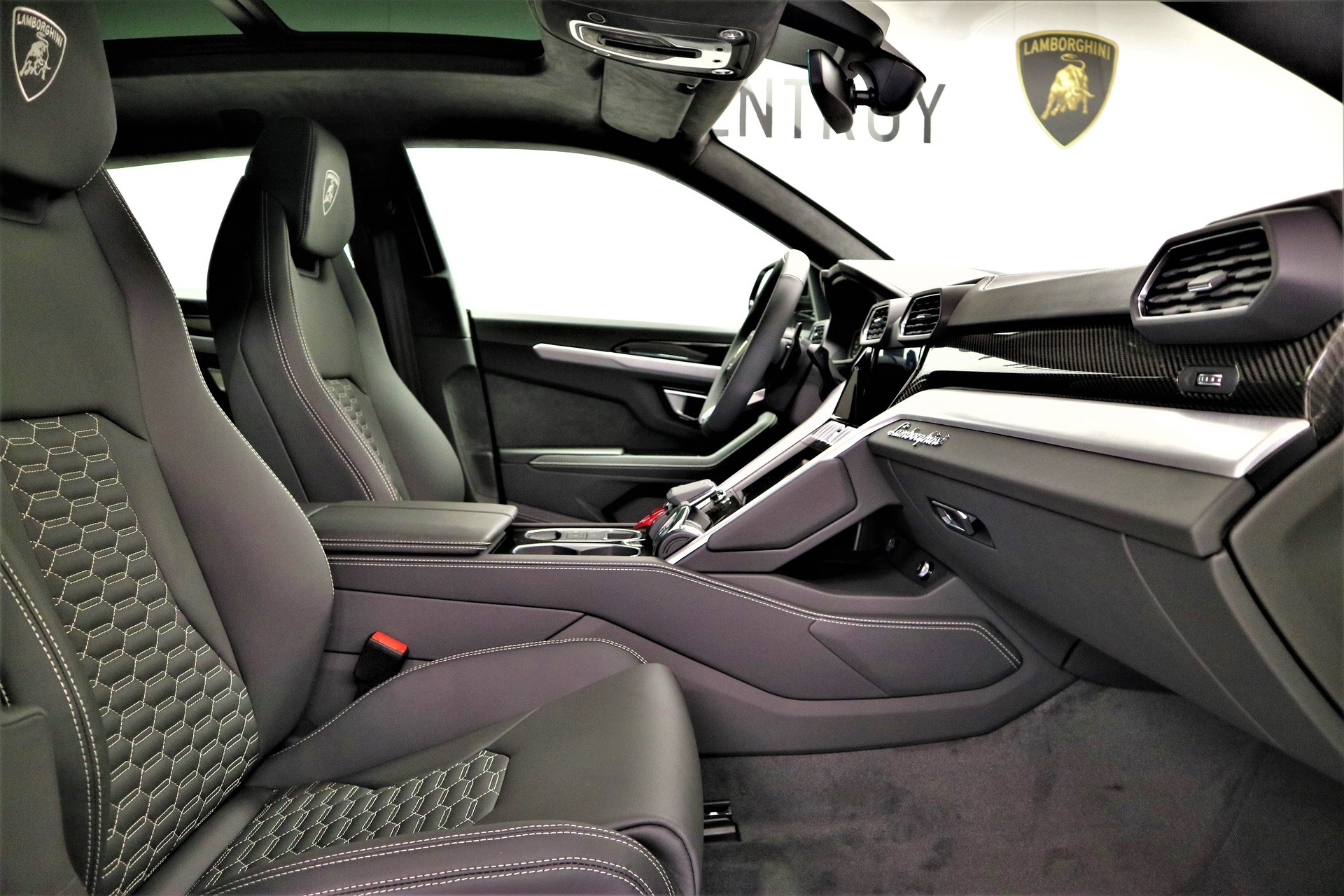 LAMBORGHINI Urus E-Gear-image-6