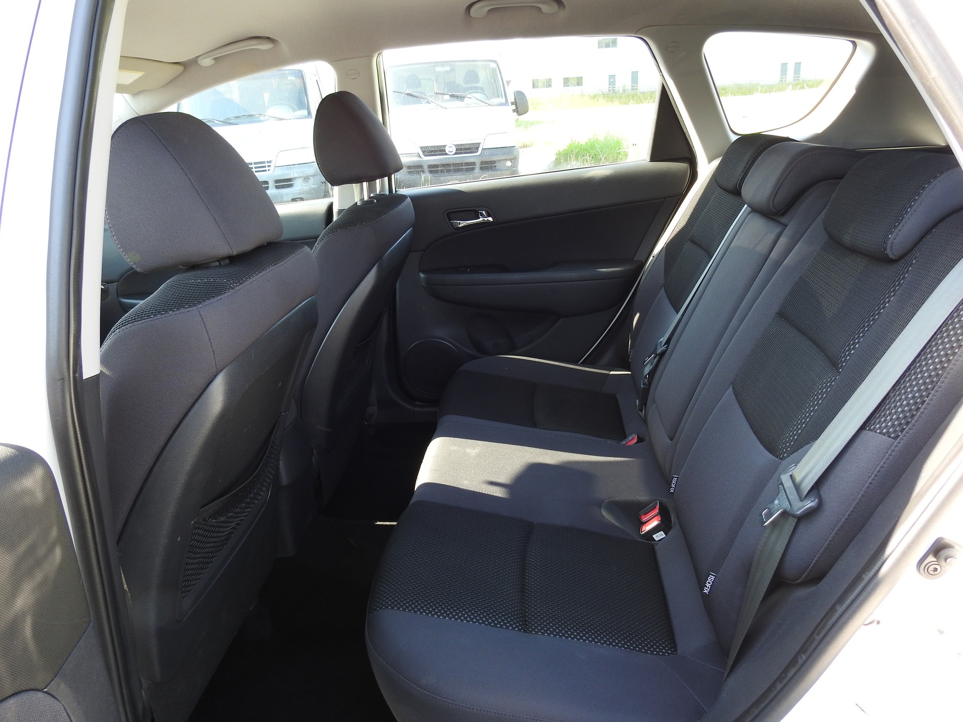 HYUNDAI i30 Wagon 1.6 CRDi Style Automatic-image-13