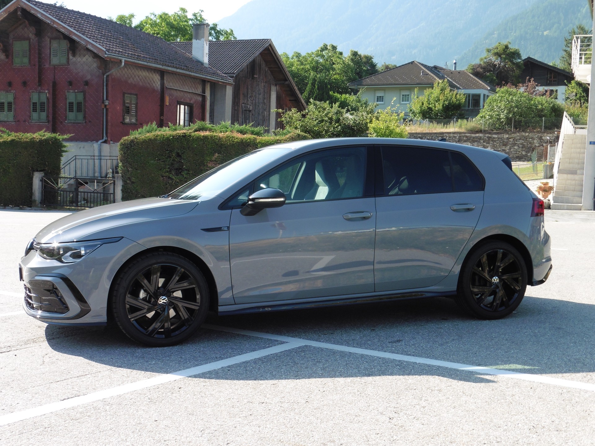 VW Golf 1.5 eTSI mHEV ACT R-Line DSG-image-7