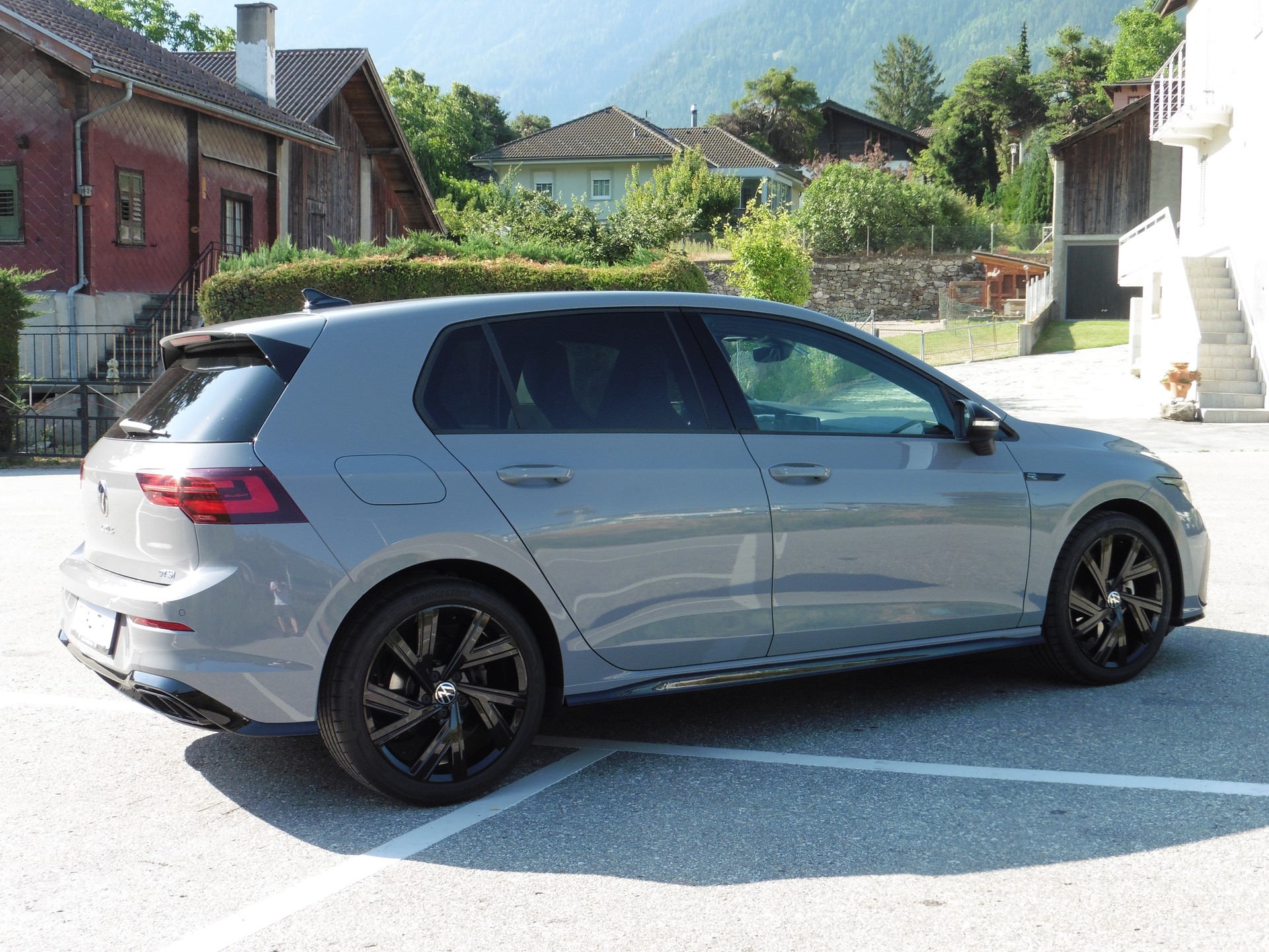 VW Golf 1.5 eTSI mHEV ACT R-Line DSG-image-13