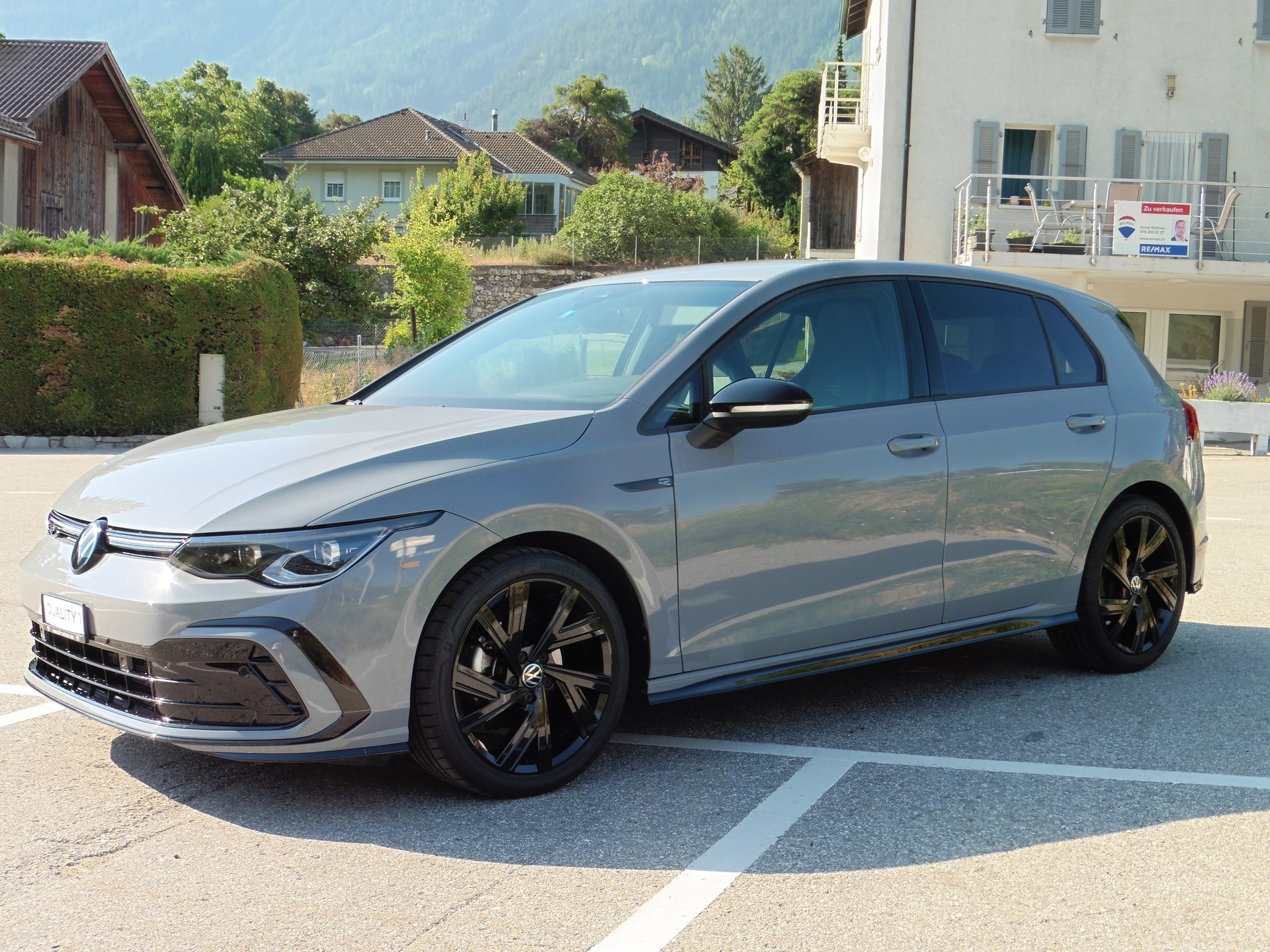 VW Golf 1.5 eTSI mHEV ACT R-Line DSG-image-6
