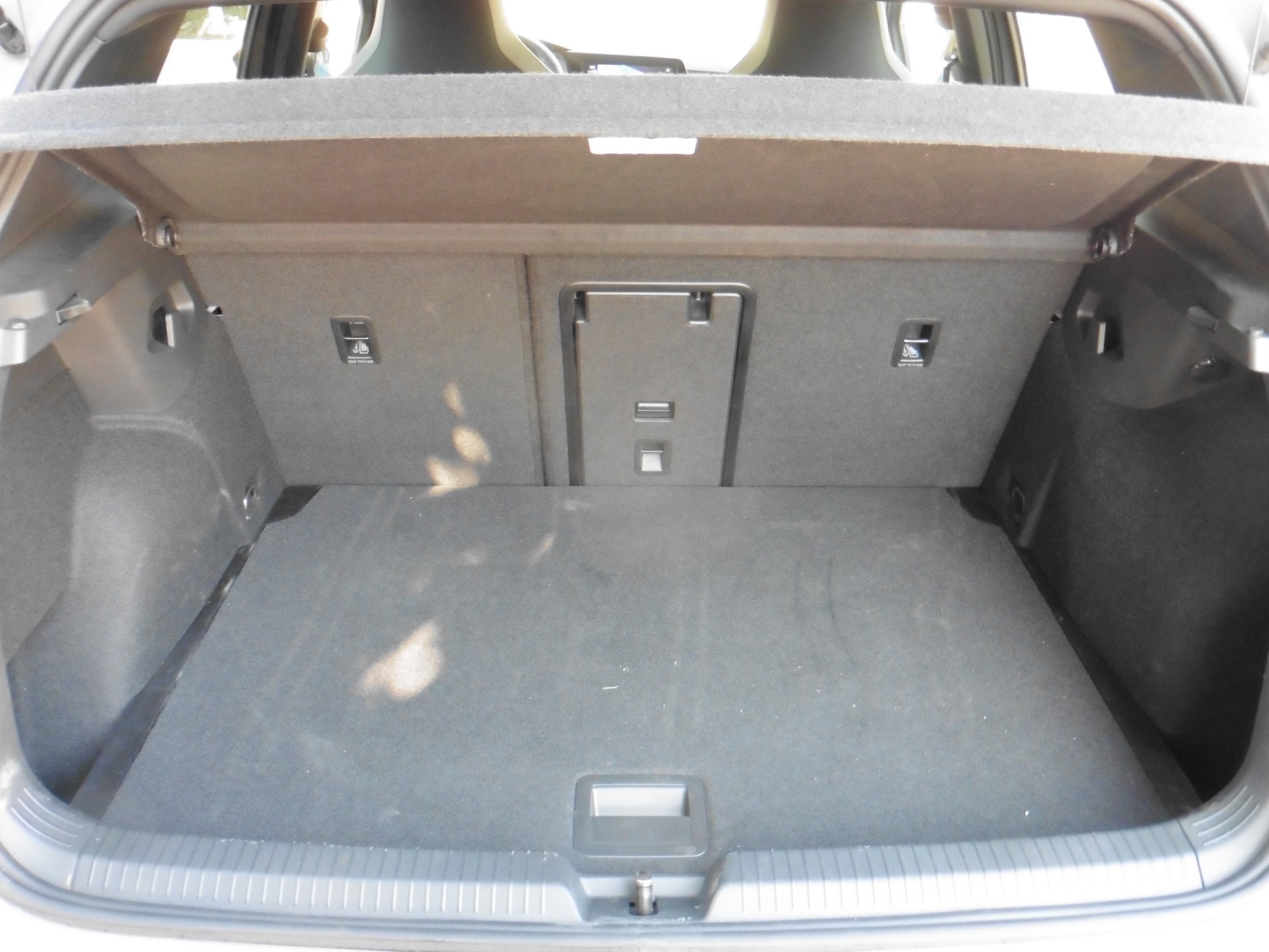 VW Golf 1.5 eTSI mHEV ACT R-Line DSG-image-24