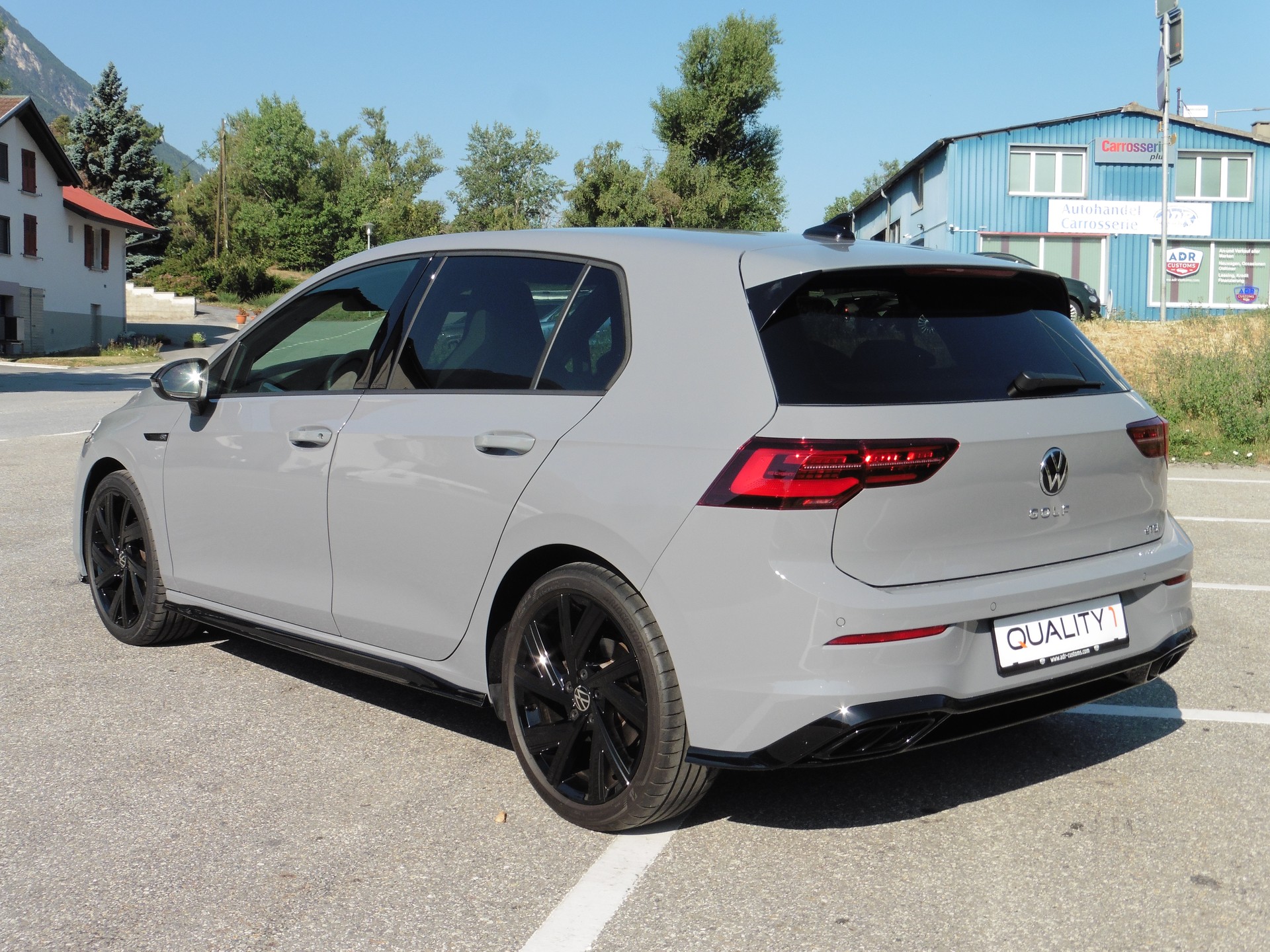VW Golf 1.5 eTSI mHEV ACT R-Line DSG-image-9