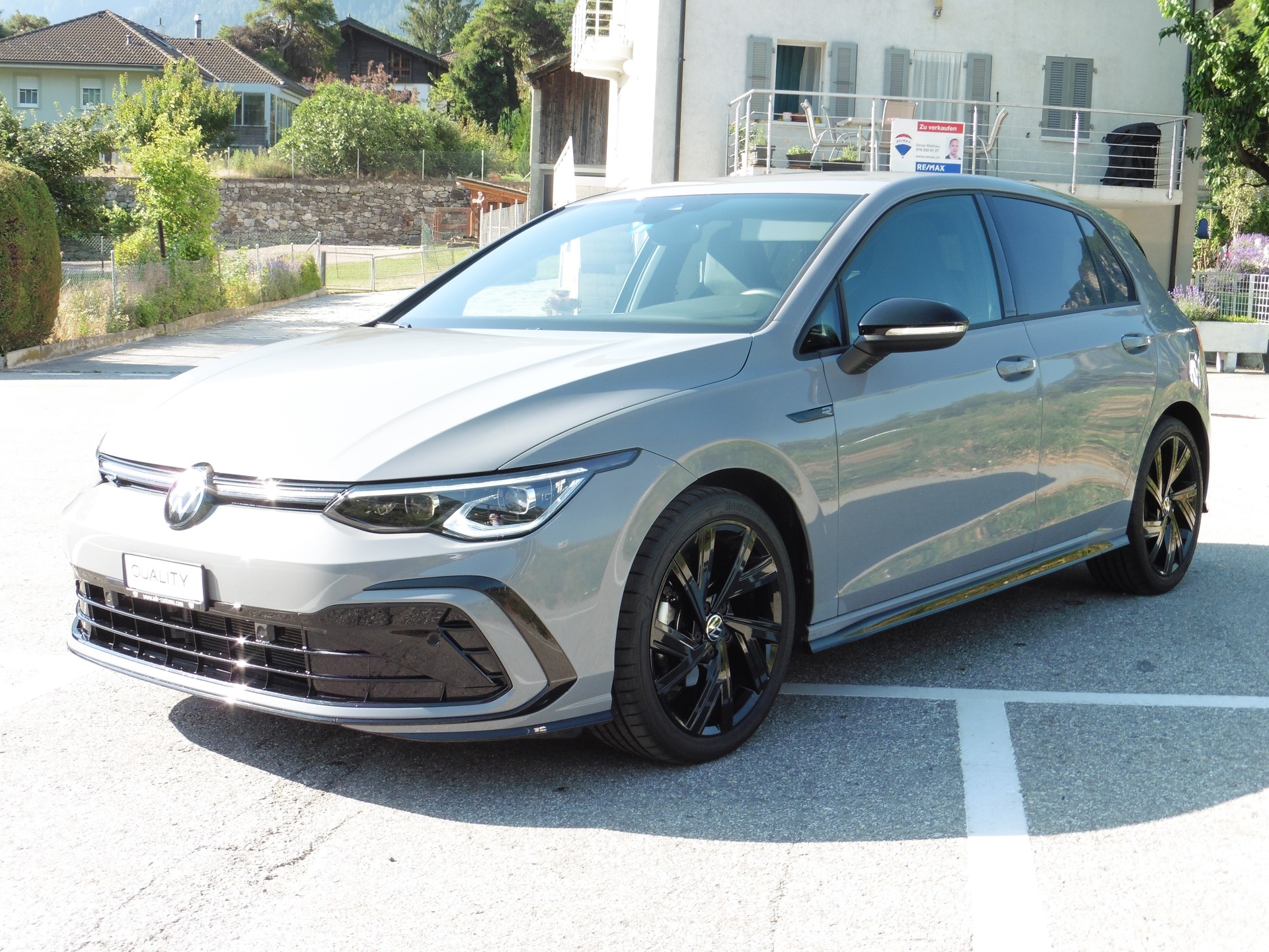VW Golf 1.5 eTSI mHEV ACT R-Line DSG-image-8