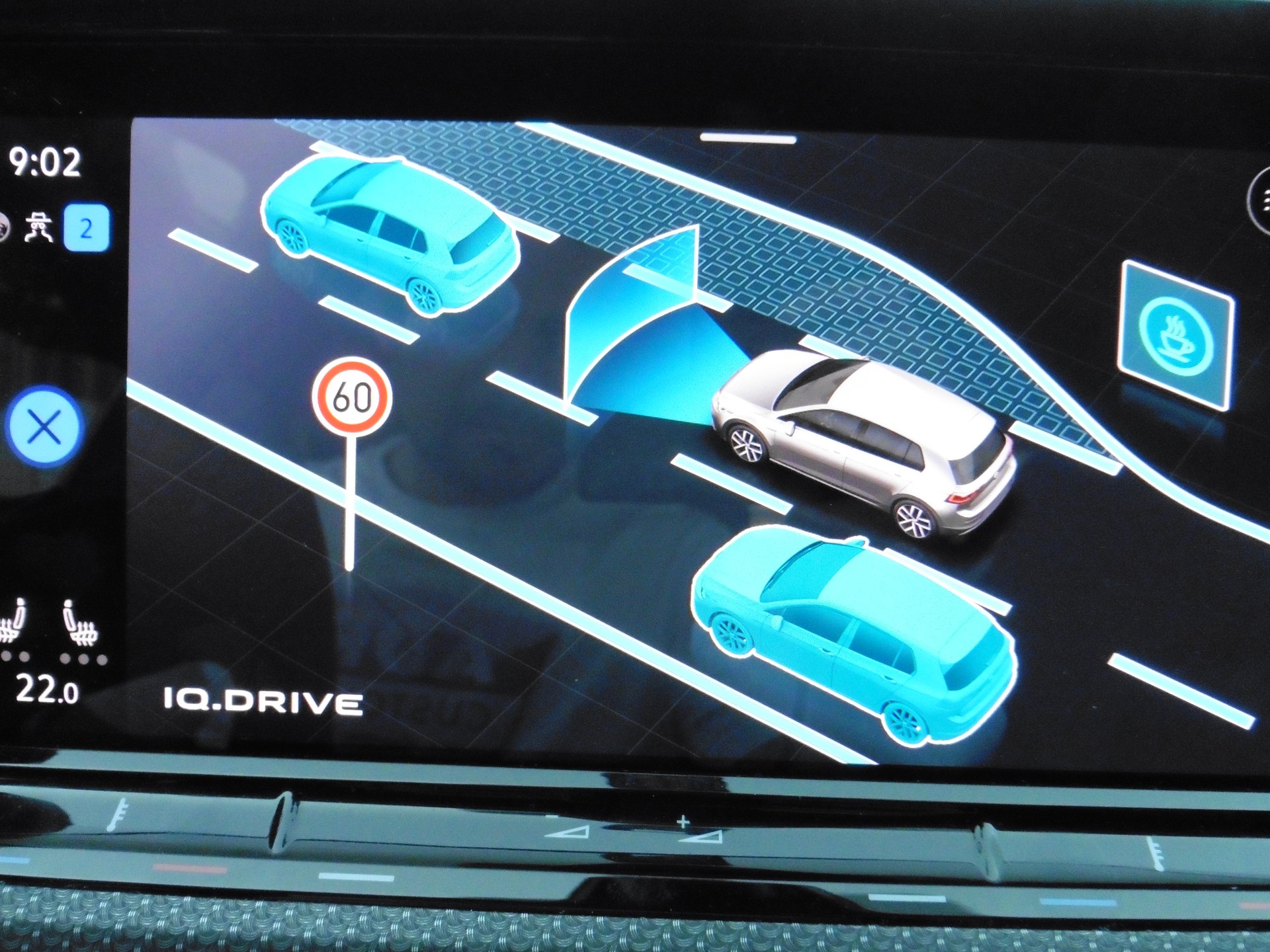 VW Golf 1.5 eTSI mHEV ACT R-Line DSG-image-21
