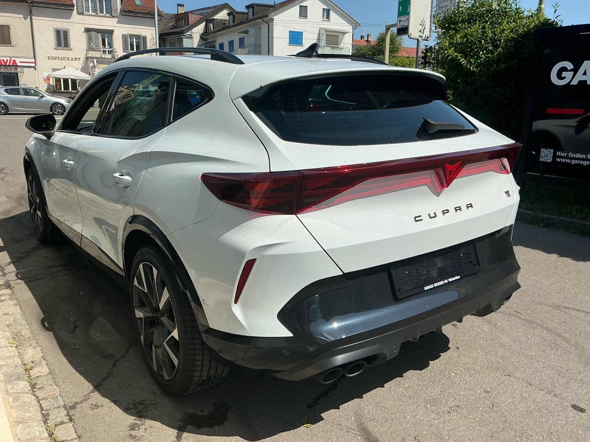 CUPRA Formentor VZ 2.0 TSI 333PS 4Drive *** PANORAMADACH & 5 JAHRE CUPRA GARANTIE ***-image-5