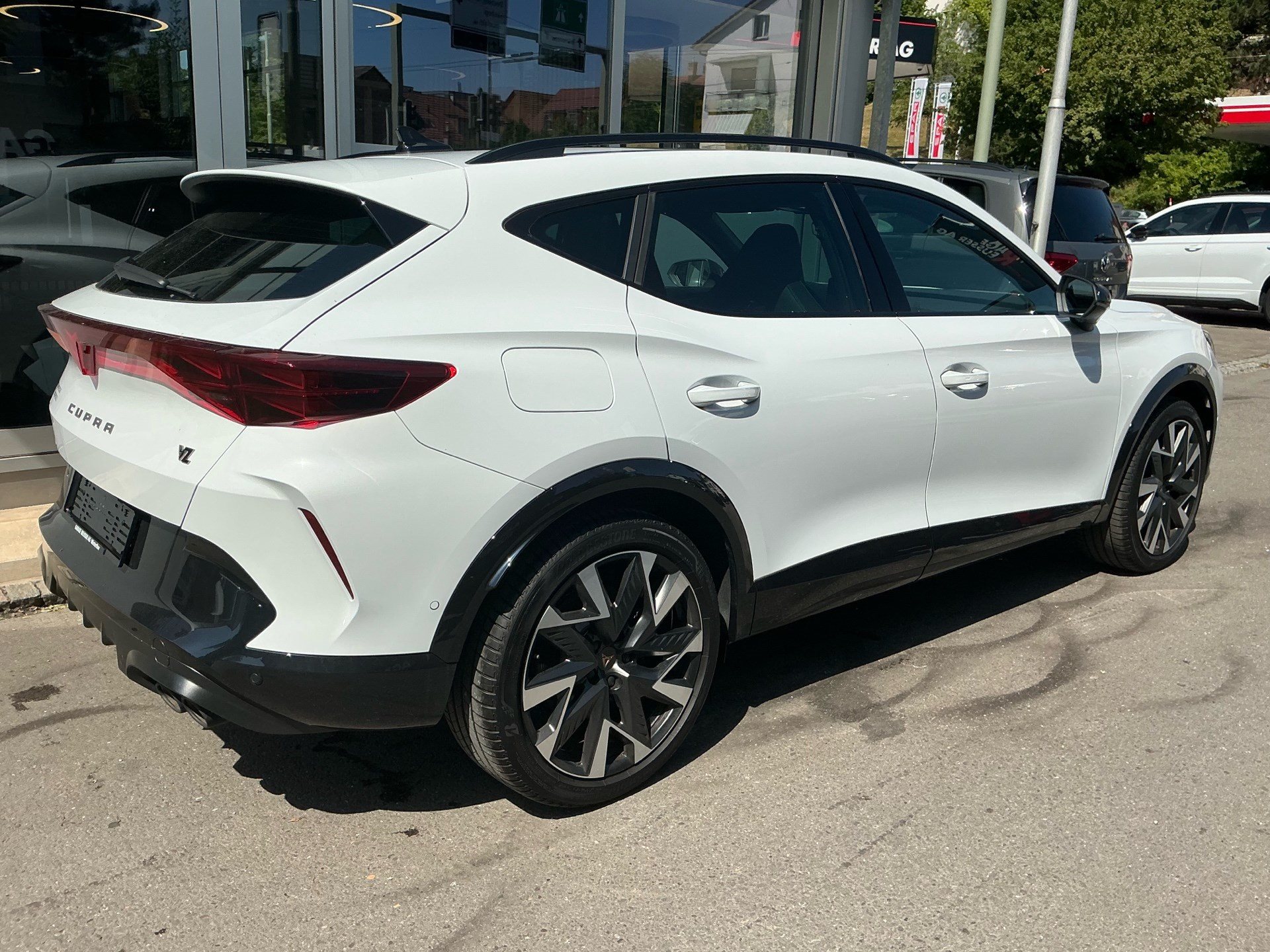 CUPRA Formentor VZ 2.0 TSI 333PS 4Drive *** PANORAMADACH & 5 JAHRE CUPRA GARANTIE ***-showroom-element-3