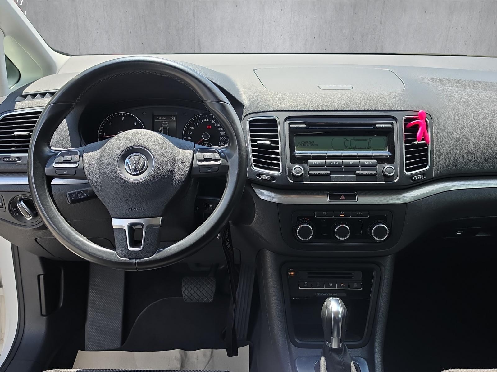 VW Sharan 2.0 TDI BMT Comfortline DSG-image-9