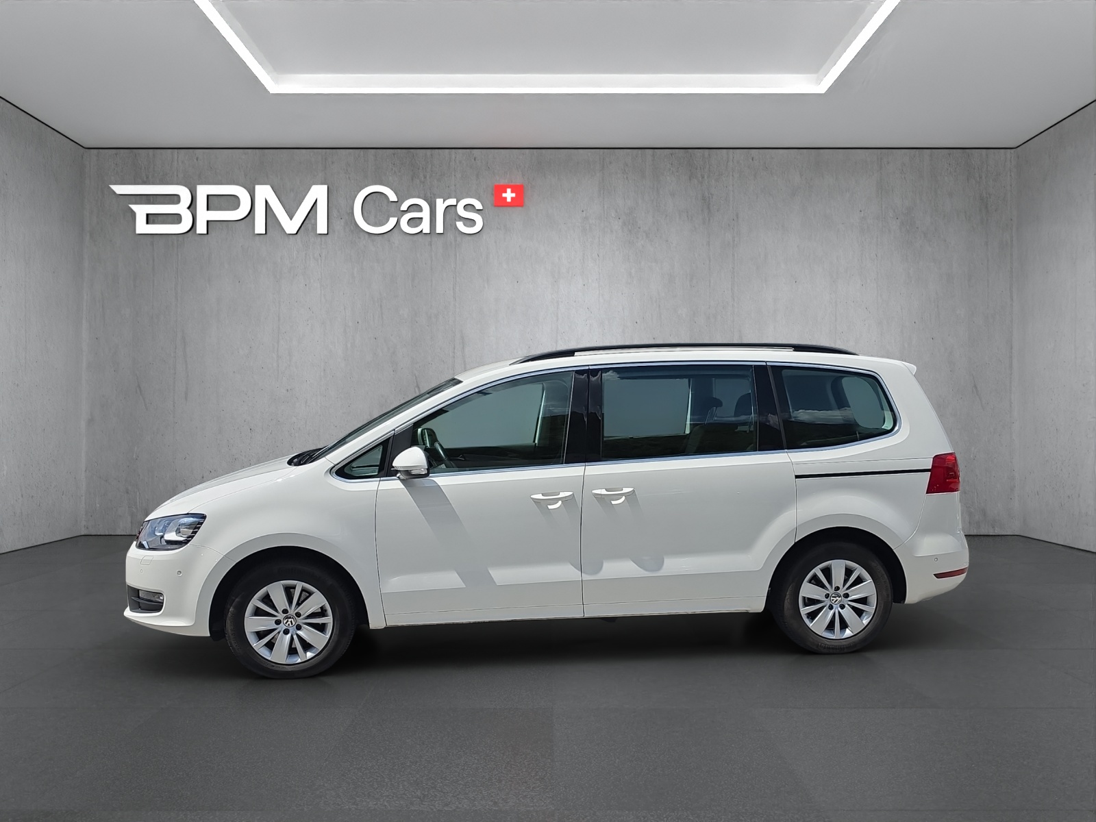 VW Sharan 2.0 TDI BMT Comfortline DSG-image-1