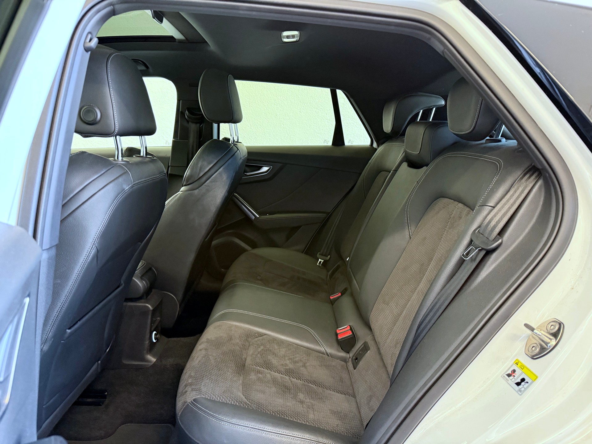 AUDI SQ2 TFSI quattro S-tronic-image-19