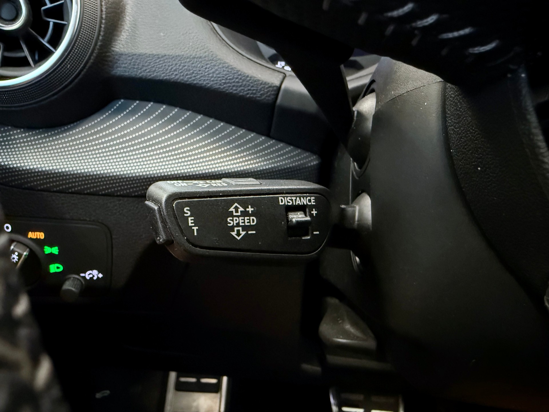 AUDI SQ2 TFSI quattro S-tronic-image-23
