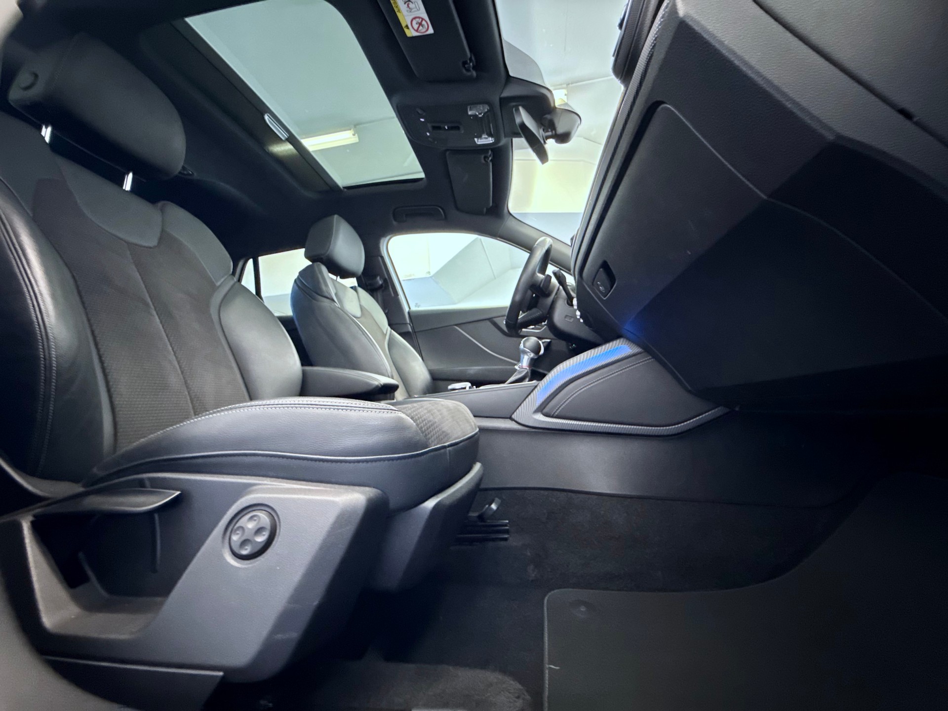 AUDI SQ2 TFSI quattro S-tronic-image-18