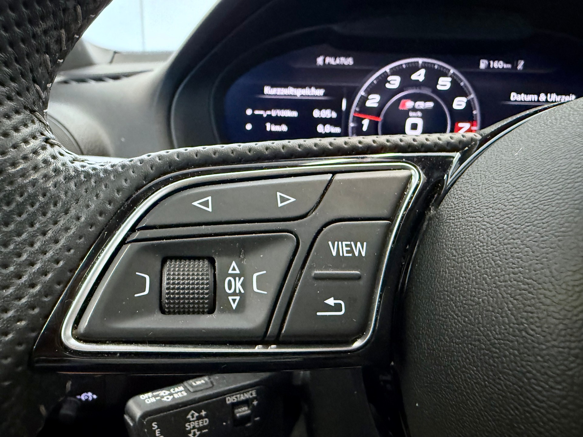AUDI SQ2 TFSI quattro S-tronic-image-25