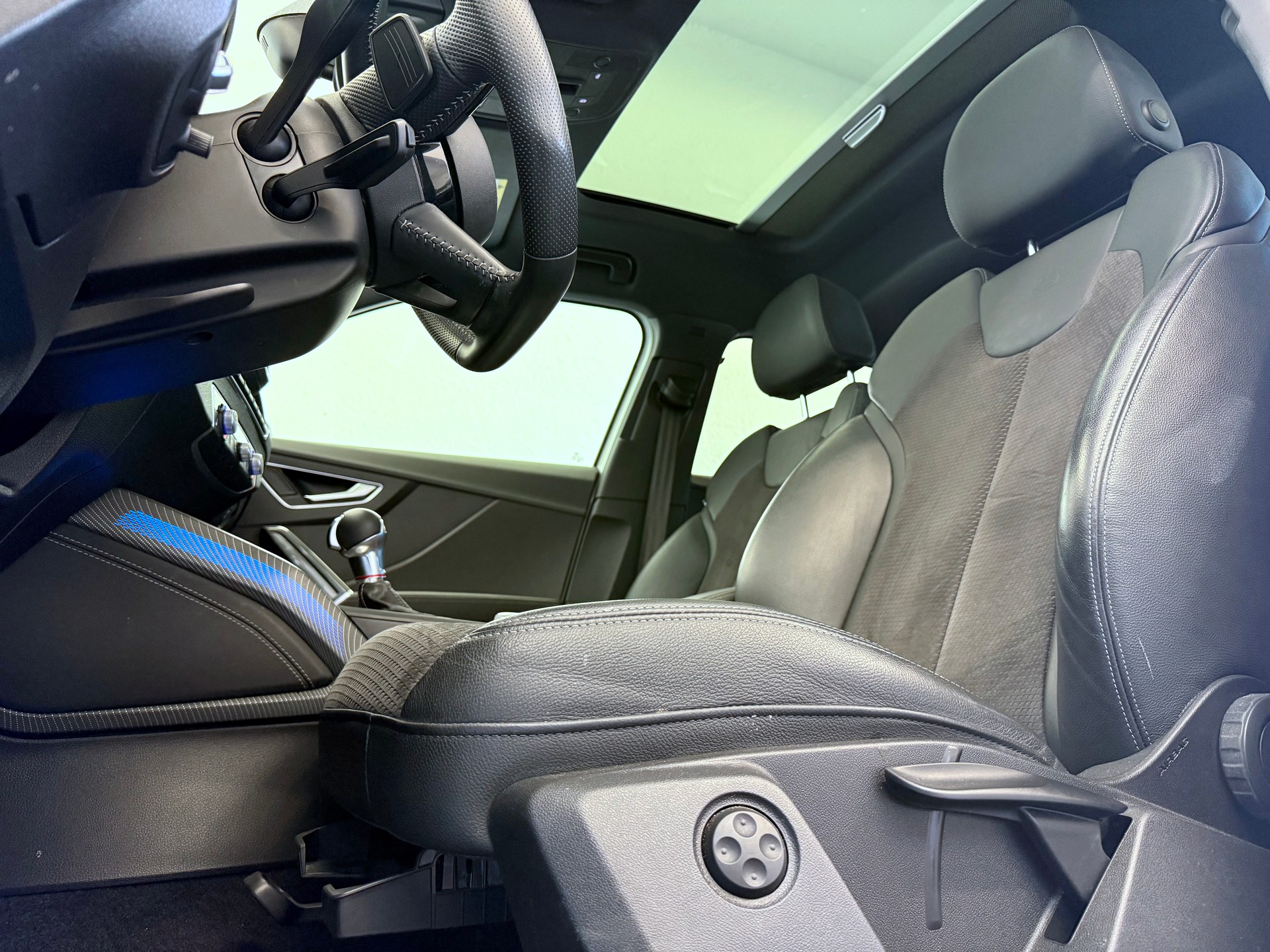 AUDI SQ2 TFSI quattro S-tronic-image-17