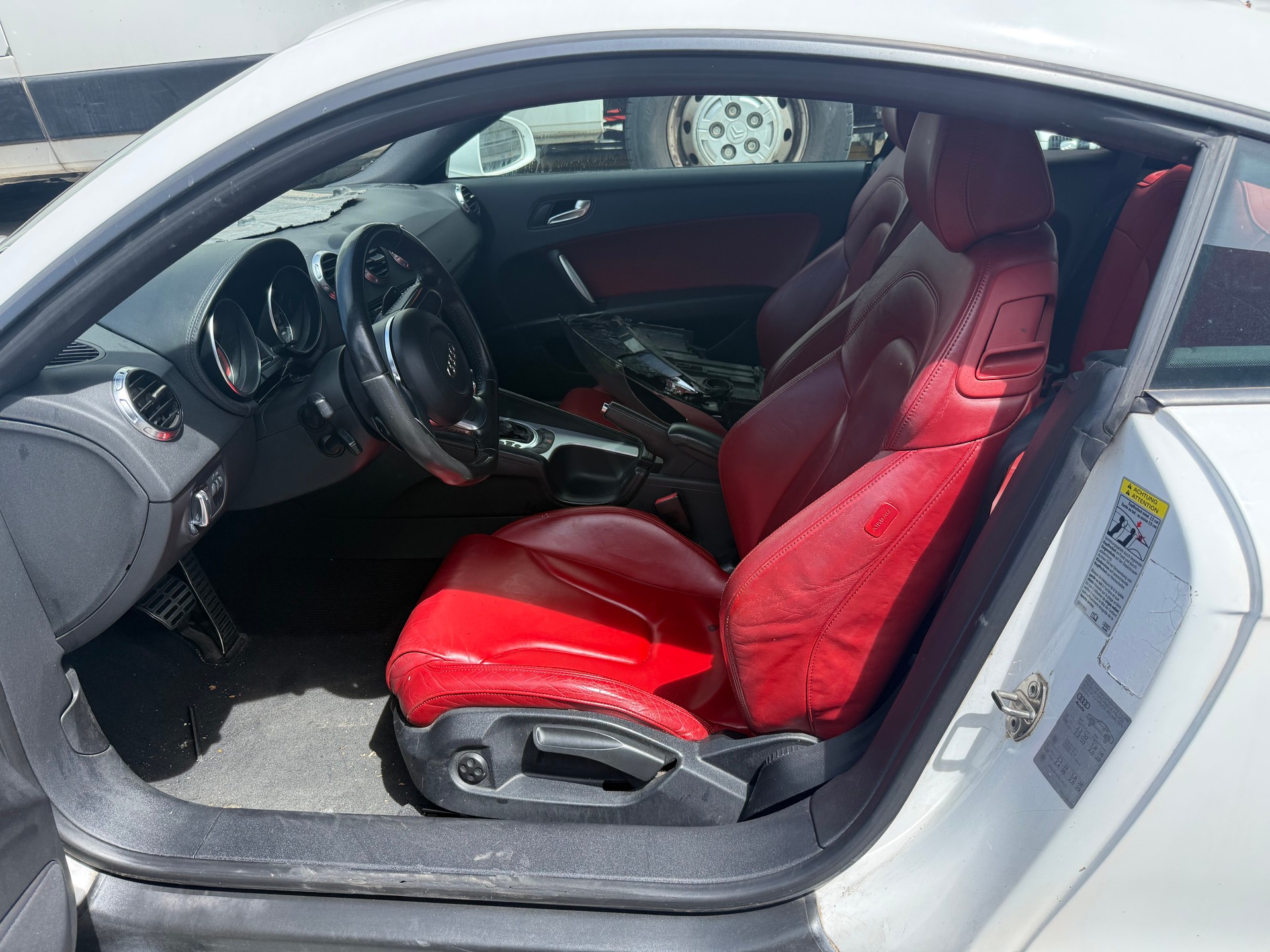 AUDI TT Coupé 3.2 quattro-image-9