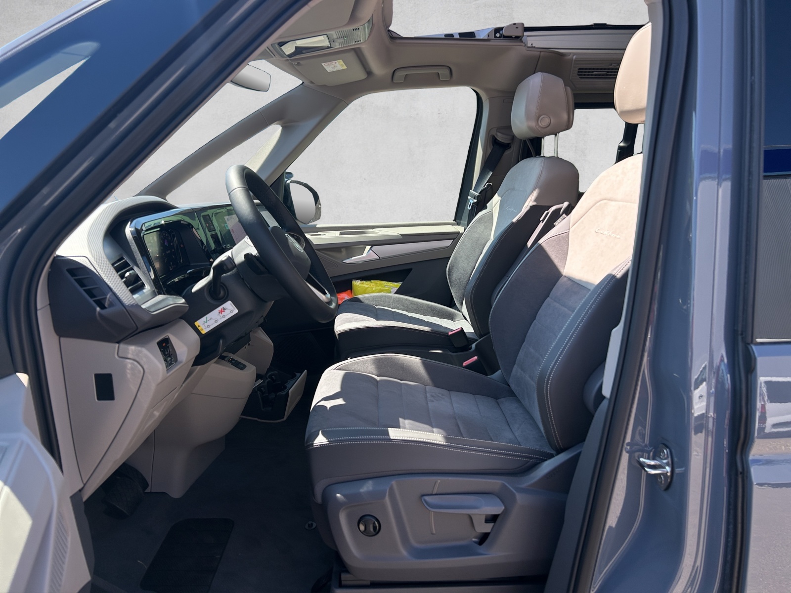 VW California eHybrid Beach 4Motion-image-11