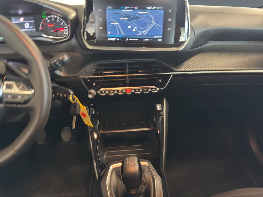 PEUGEOT 208 1.2 PureTech Active Pack-image-6