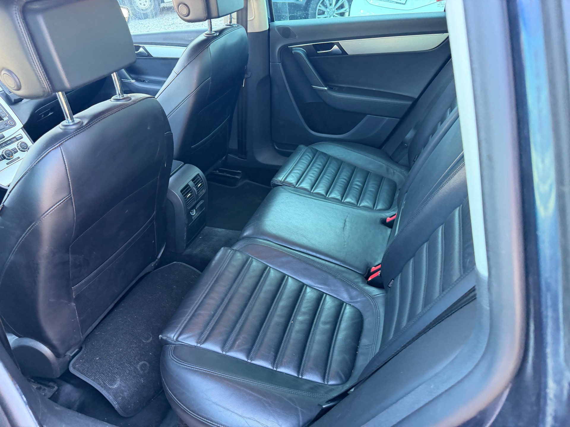 VW Passat 2.0 TDI BlueMotion Technology Comfortline-image-7