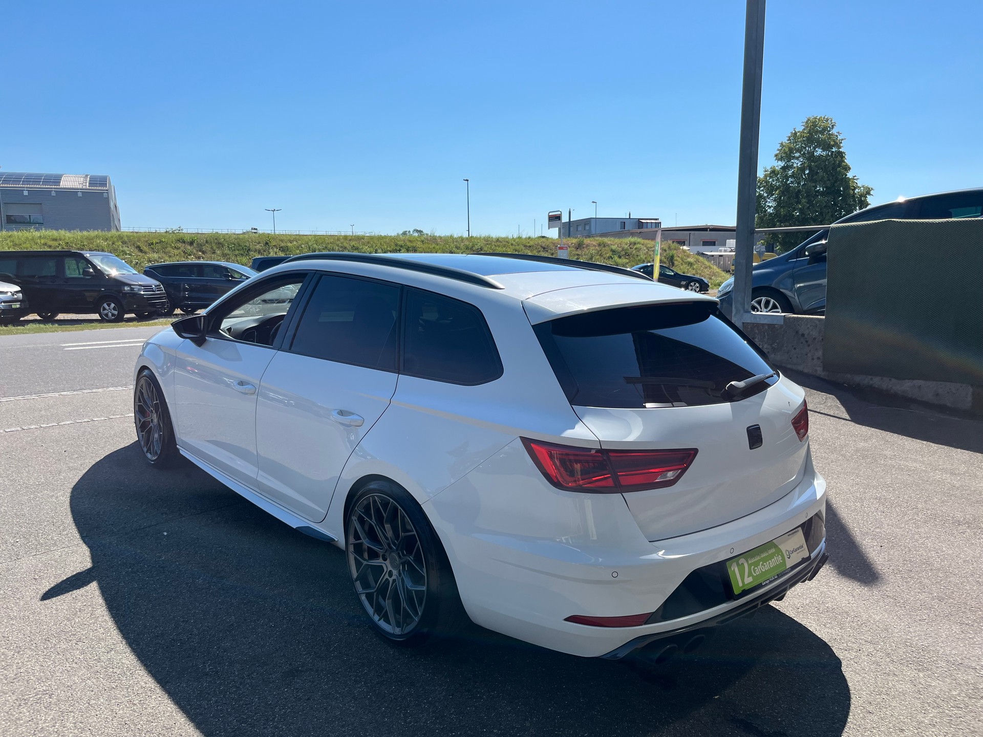 SEAT Leon ST 2.0 TSI Cupra 370 4 Drive DSG+++CARBON+++FRISCH MFK+++TOP AUSTATTUNG+++-image-1