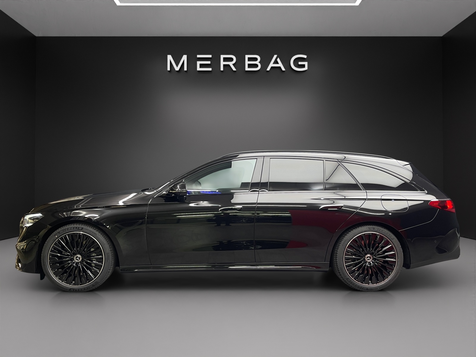 MERCEDES-BENZ E 300 de T 4M 9G-Tronic mit EQ Hybrid-image-2