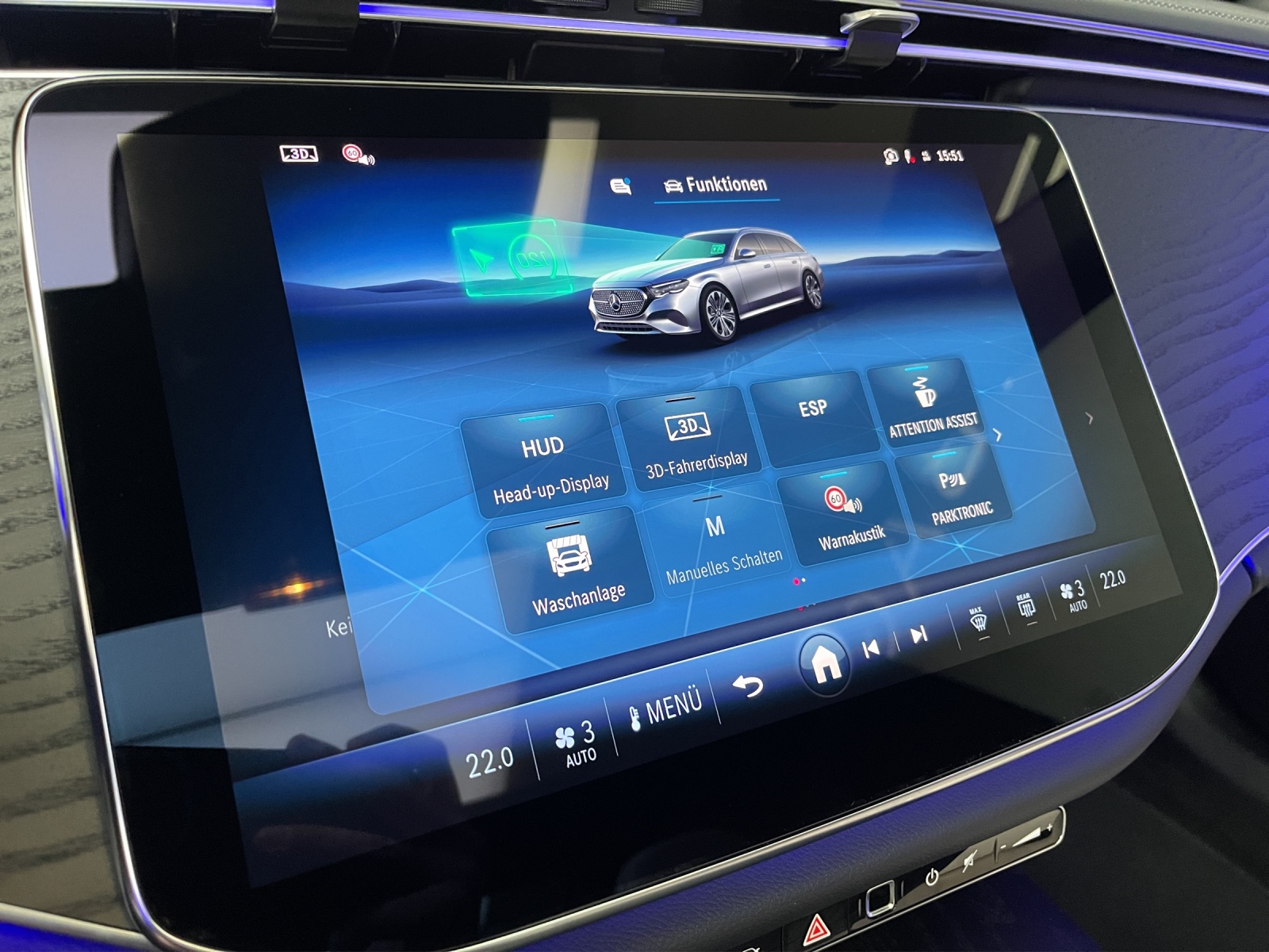 MERCEDES-BENZ E 300 de T 4M 9G-Tronic mit EQ Hybrid-image-12