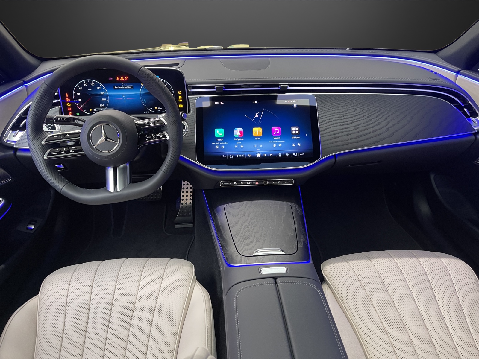 MERCEDES-BENZ E 300 de T 4M 9G-Tronic mit EQ Hybrid-image-6