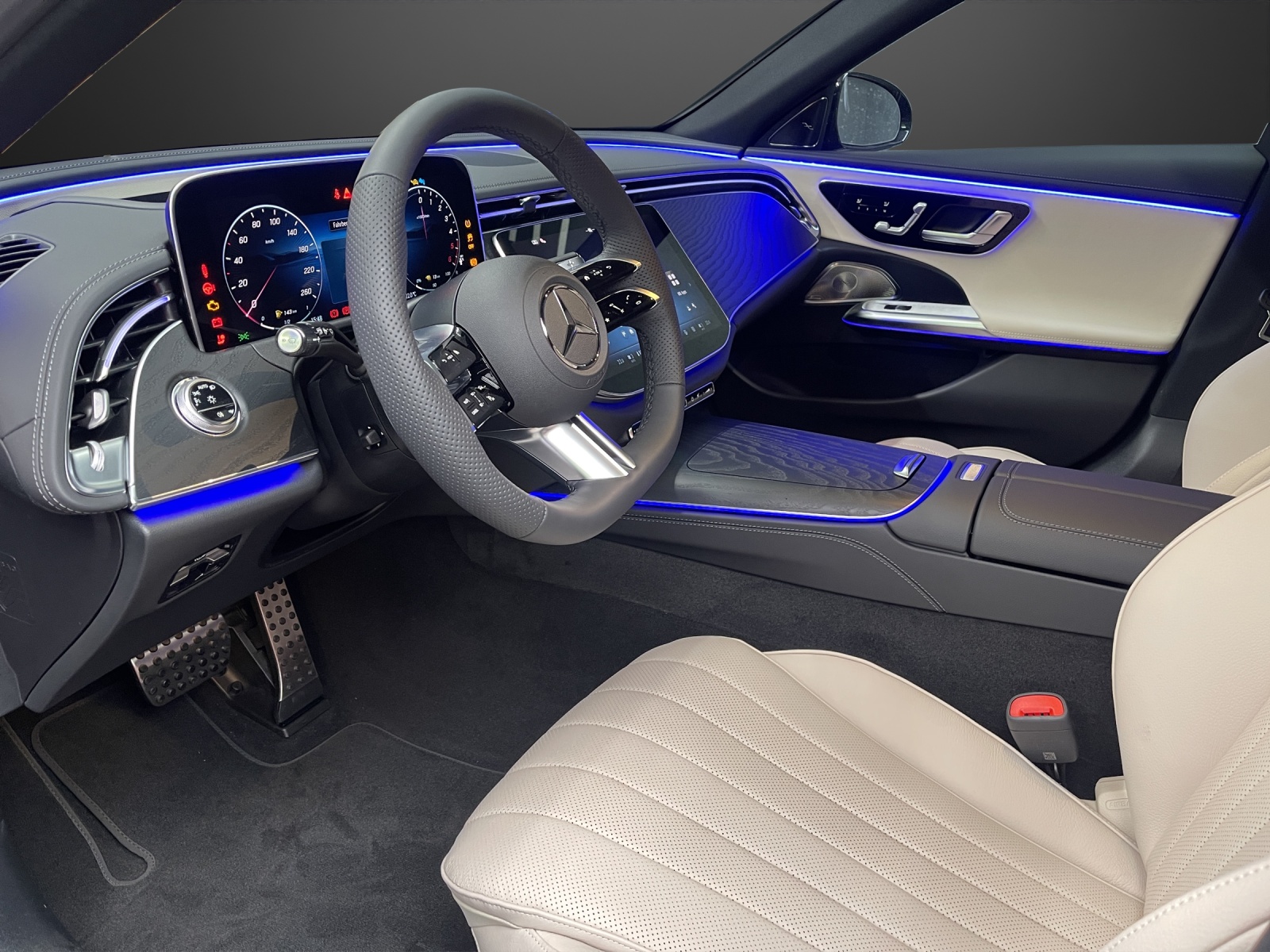 MERCEDES-BENZ E 300 de T 4M 9G-Tronic mit EQ Hybrid-image-7
