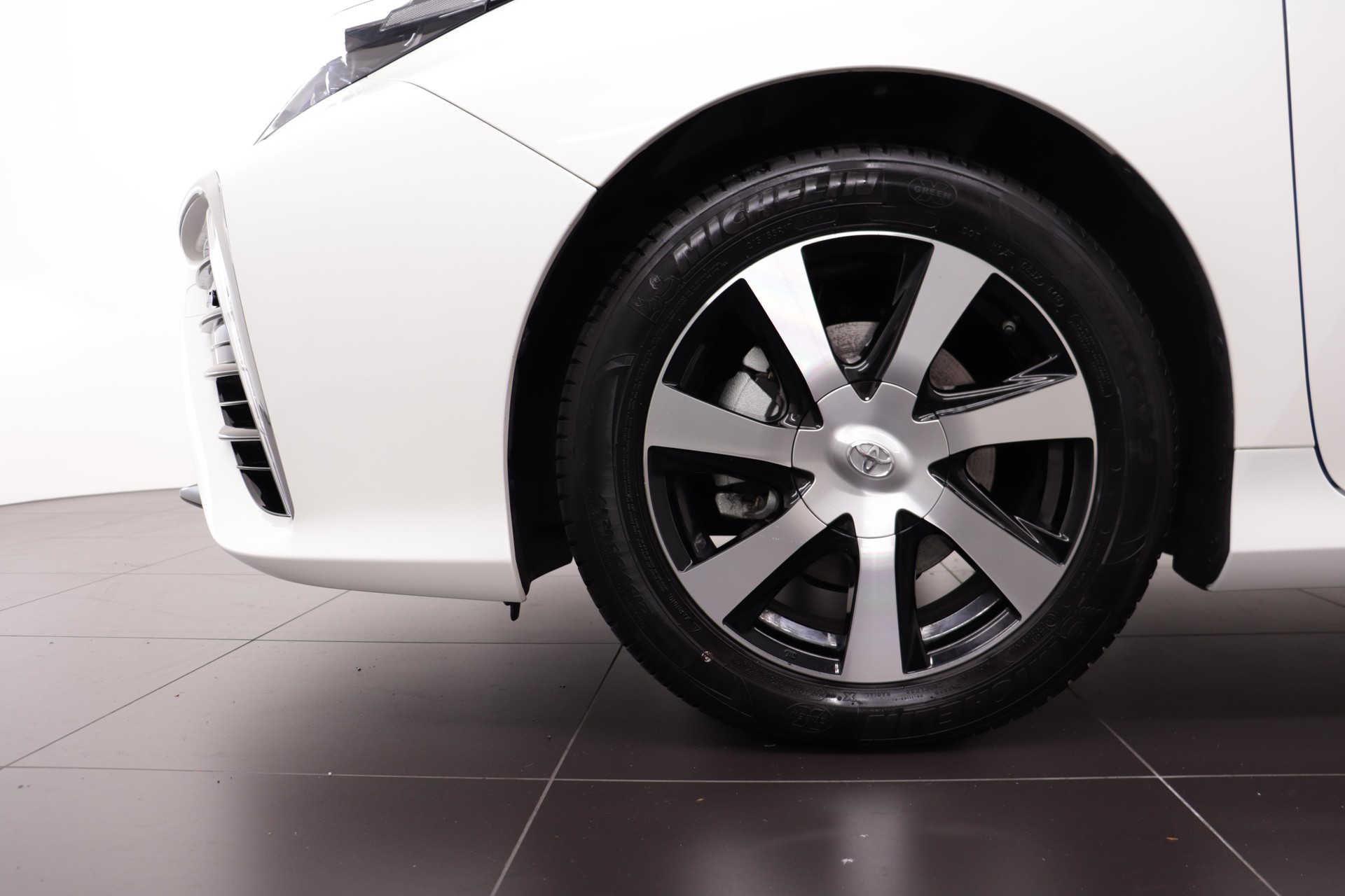 TOYOTA Mirai Fuel Cell Premium-image-9