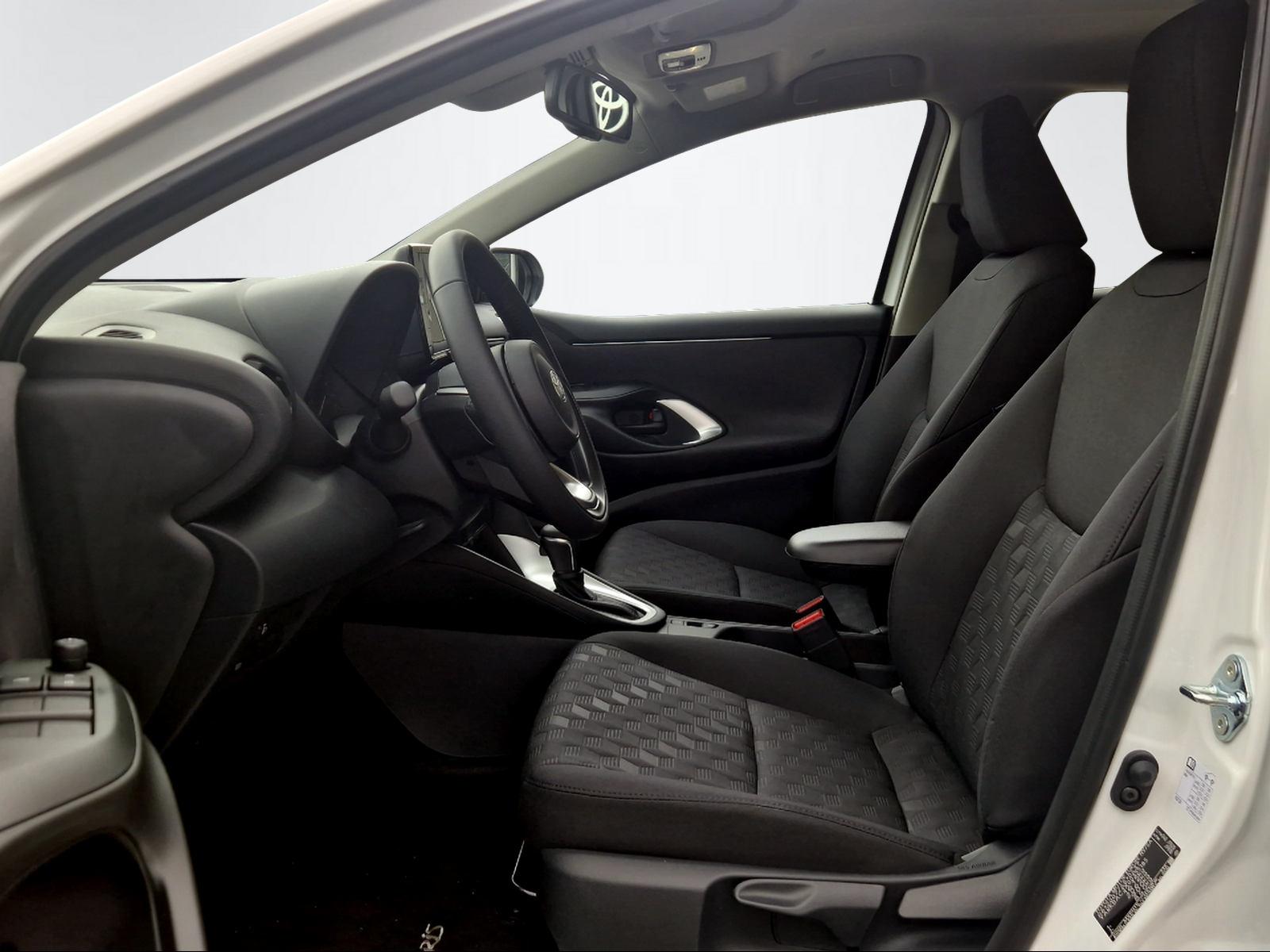 TOYOTA Yaris 1.5 VVT-i HSD Comfort-image-3
