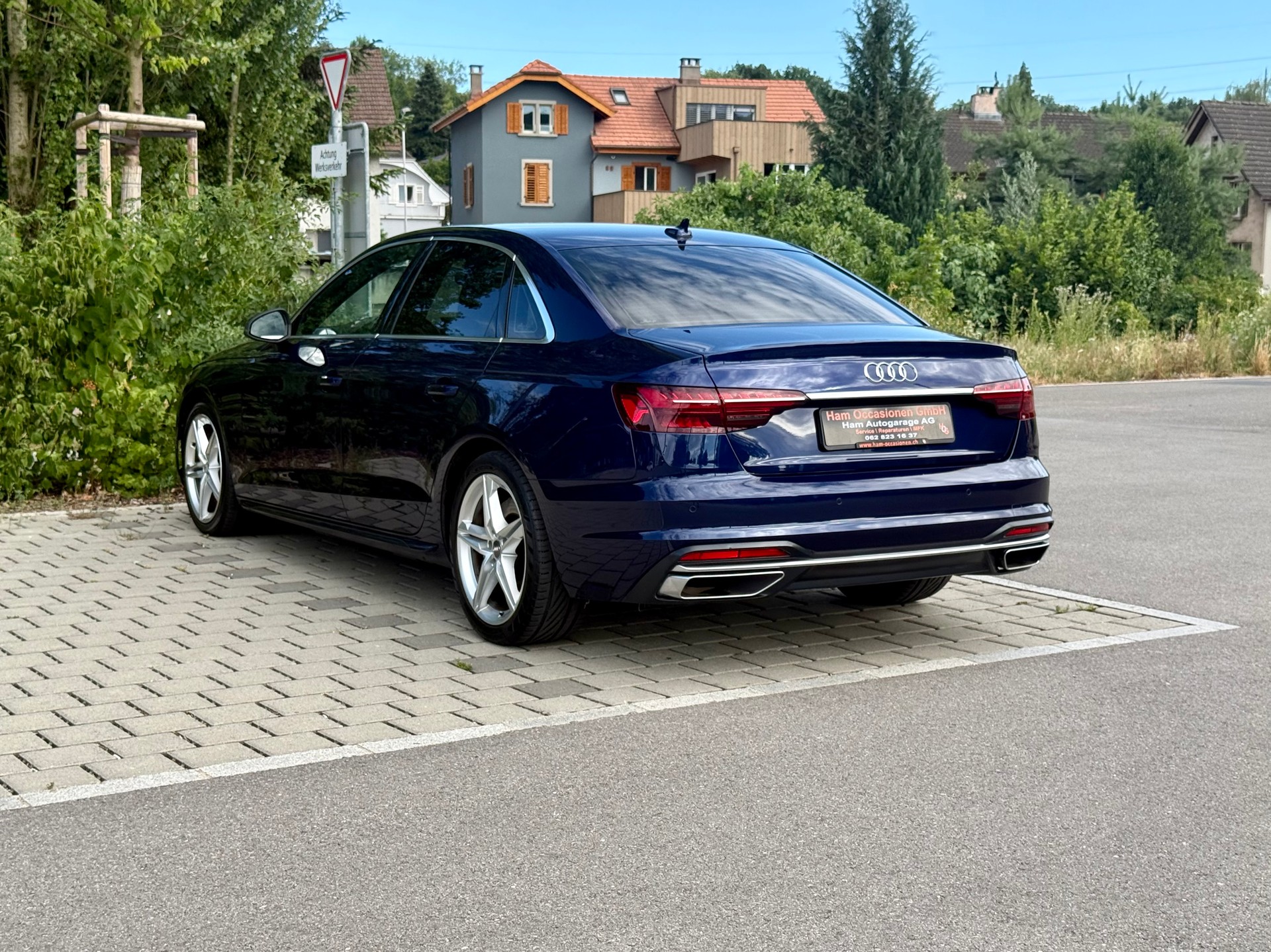 AUDI A4 Limousine 45 TFSI advanced quattro S-tronic quattro-image-2