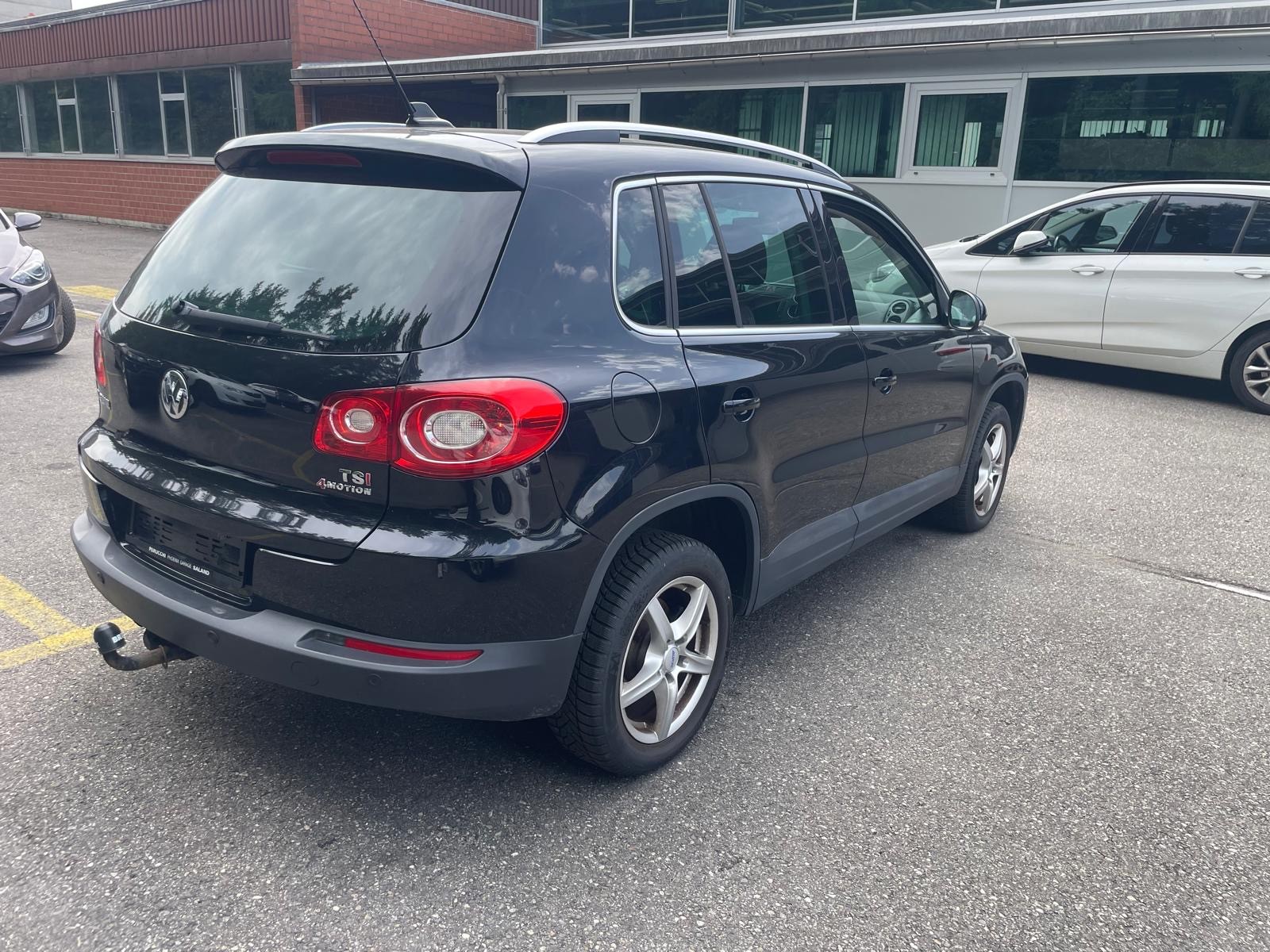 VW Tiguan 1.4 TSI Sport&Style-image-5