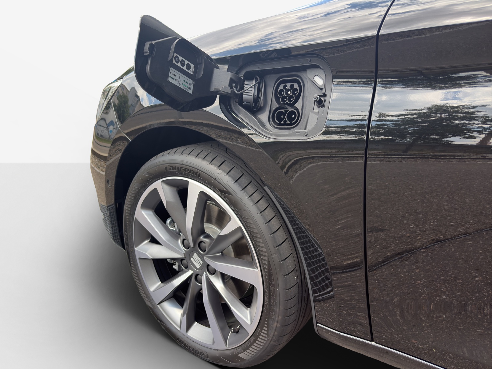 SEAT Leon ST 1.5 eHybrid pHEV DSG FR-image-15