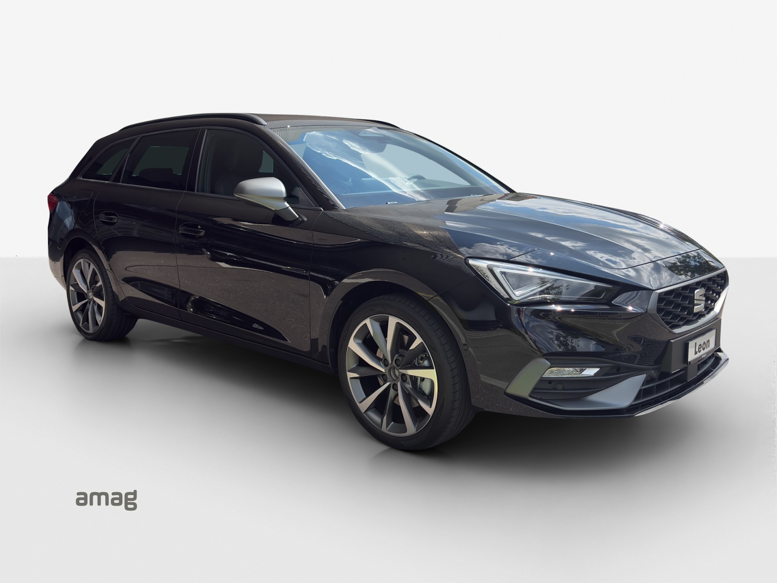 SEAT Leon ST 1.5 eHybrid pHEV DSG FR-image-5
