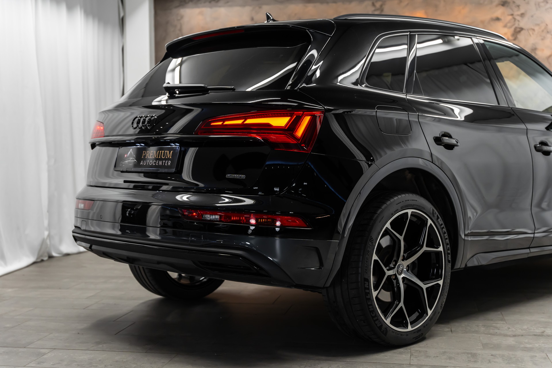 AUDI Q5 50 TDI S Line quattro tiptronic *Facelift*S-Line*Black Optik*21"RS-Alu*AHK*-image-7