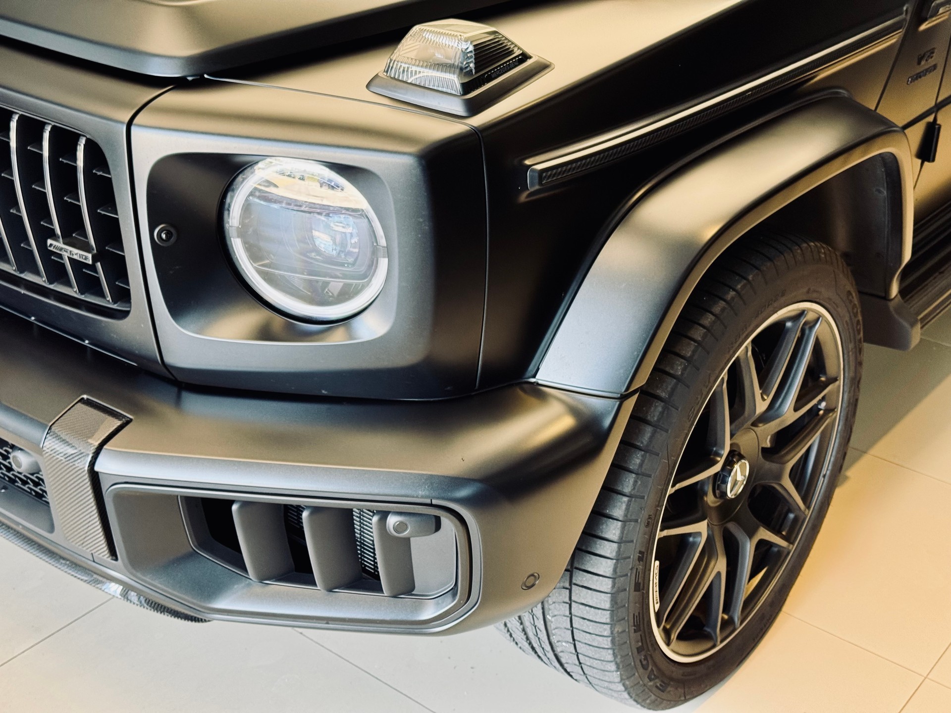 MERCEDES-BENZ G 63 AMG 9G-Tronic-image-3