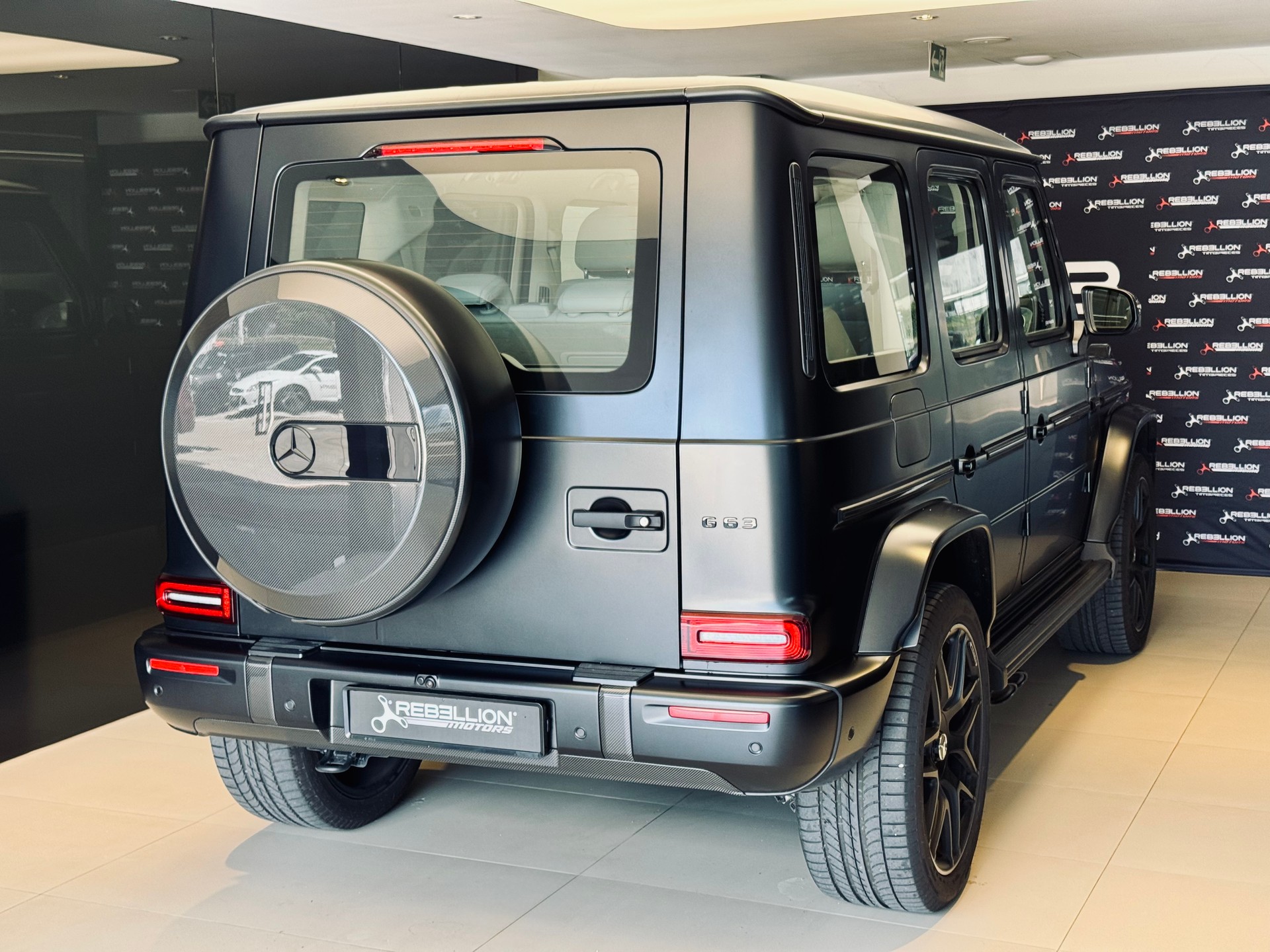 MERCEDES-BENZ G 63 AMG 9G-Tronic-image-5