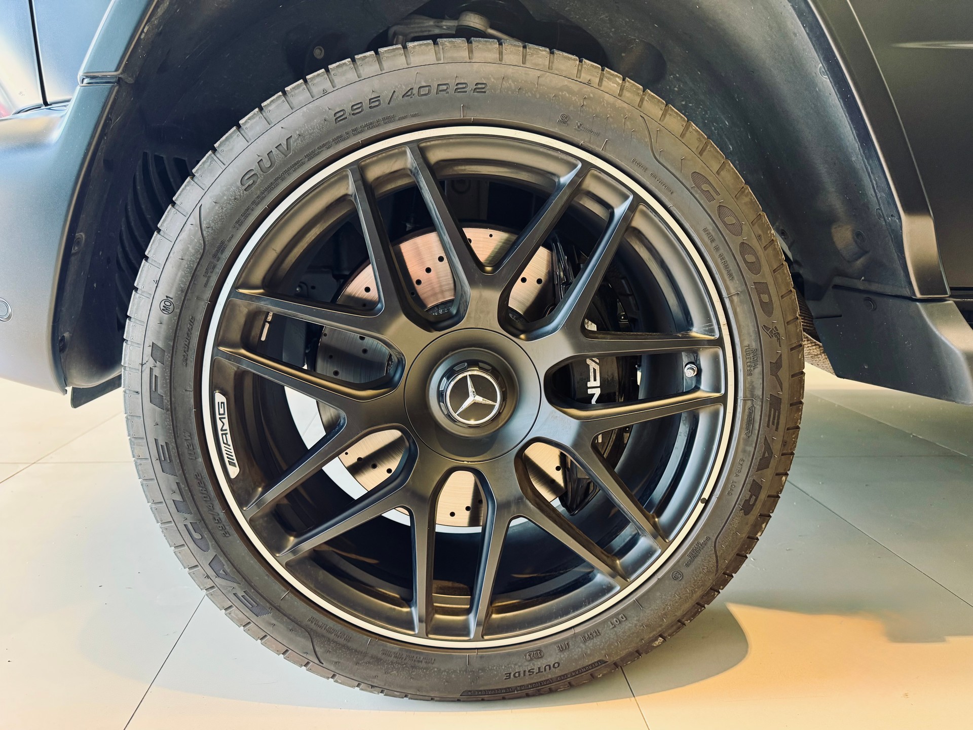 MERCEDES-BENZ G 63 AMG 9G-Tronic-image-9