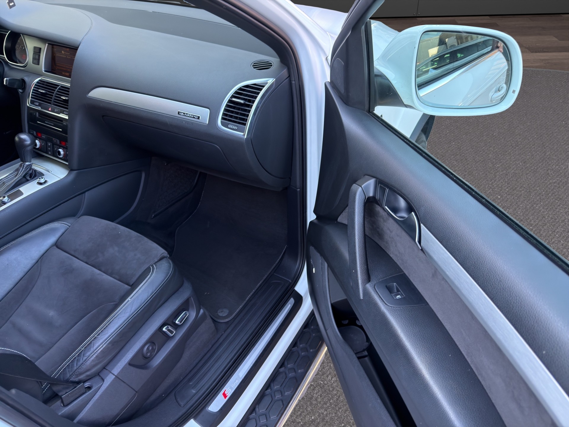 AUDI Q7 3.0 TDI S-Line quattro tiptronic 7-Sitzer-image-20