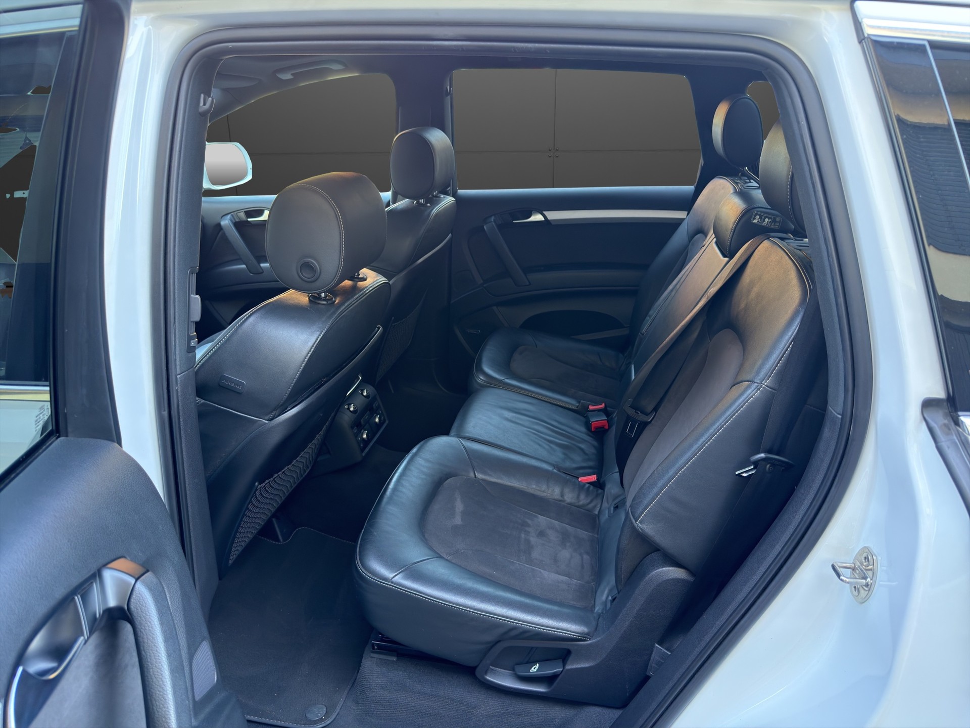 AUDI Q7 3.0 TDI S-Line quattro tiptronic 7-Sitzer-image-22