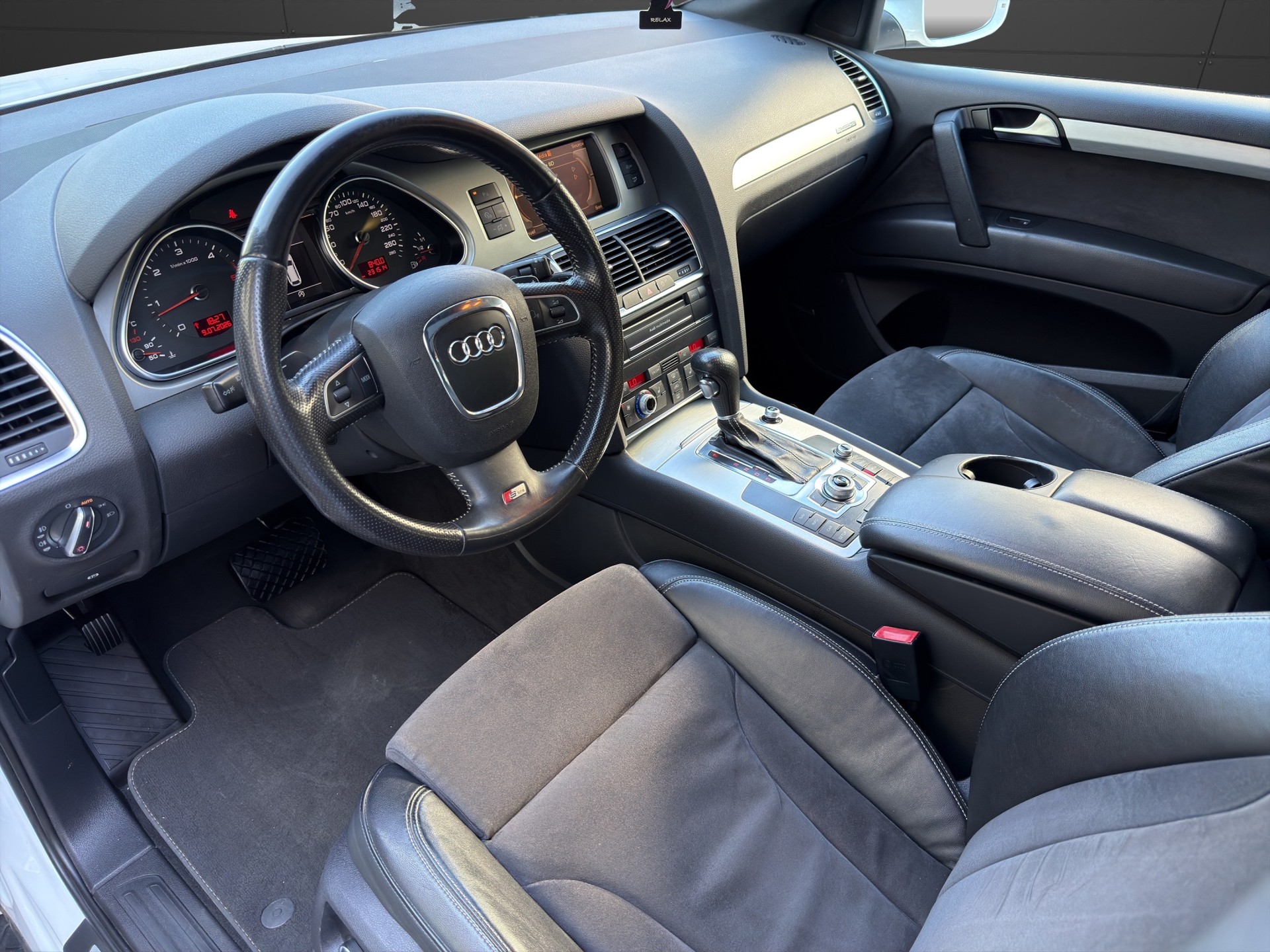 AUDI Q7 3.0 TDI S-Line quattro tiptronic 7-Sitzer-image-9
