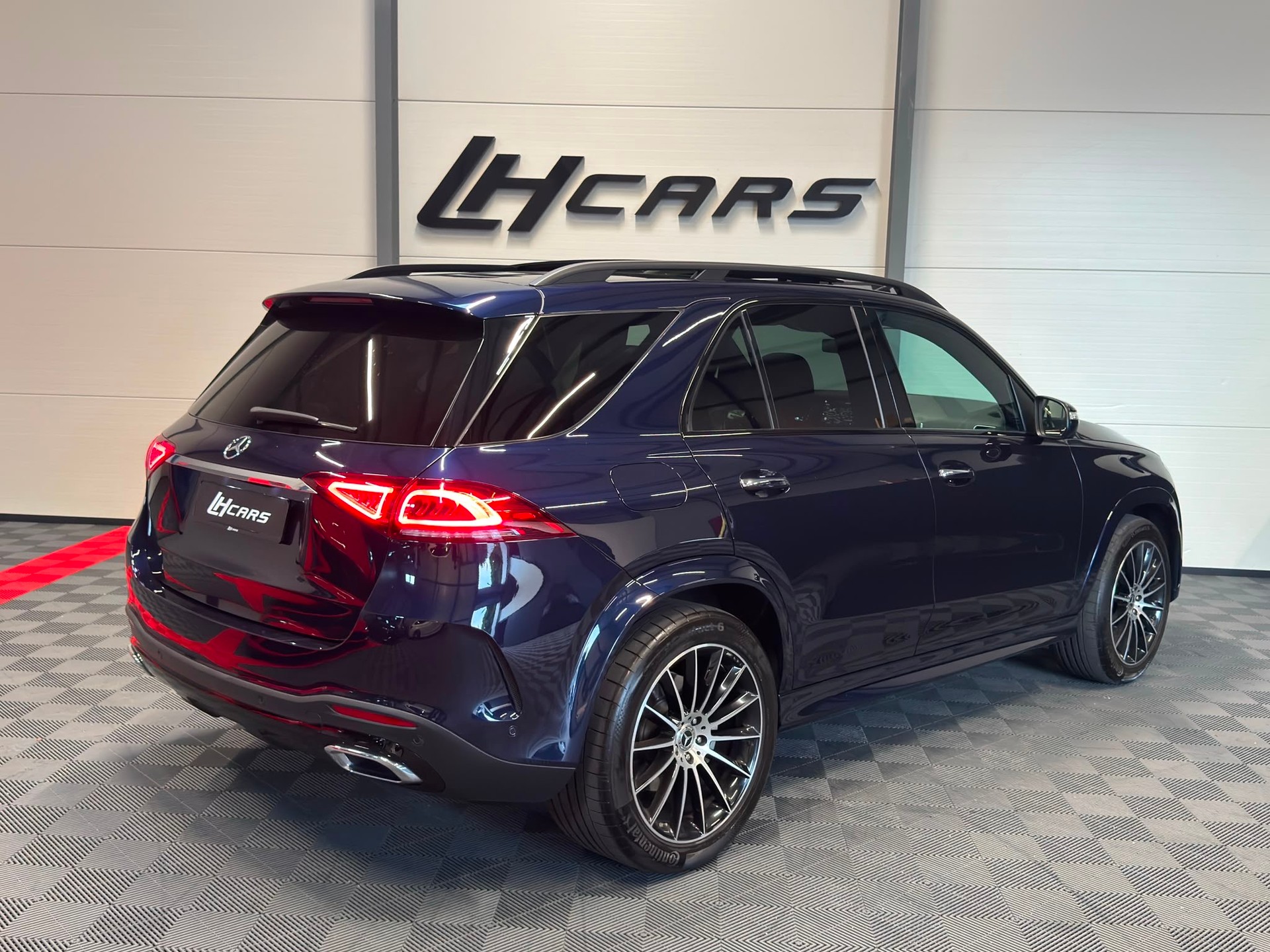 MERCEDES-BENZ GLE 350 d AMG Line 4matic-image-3