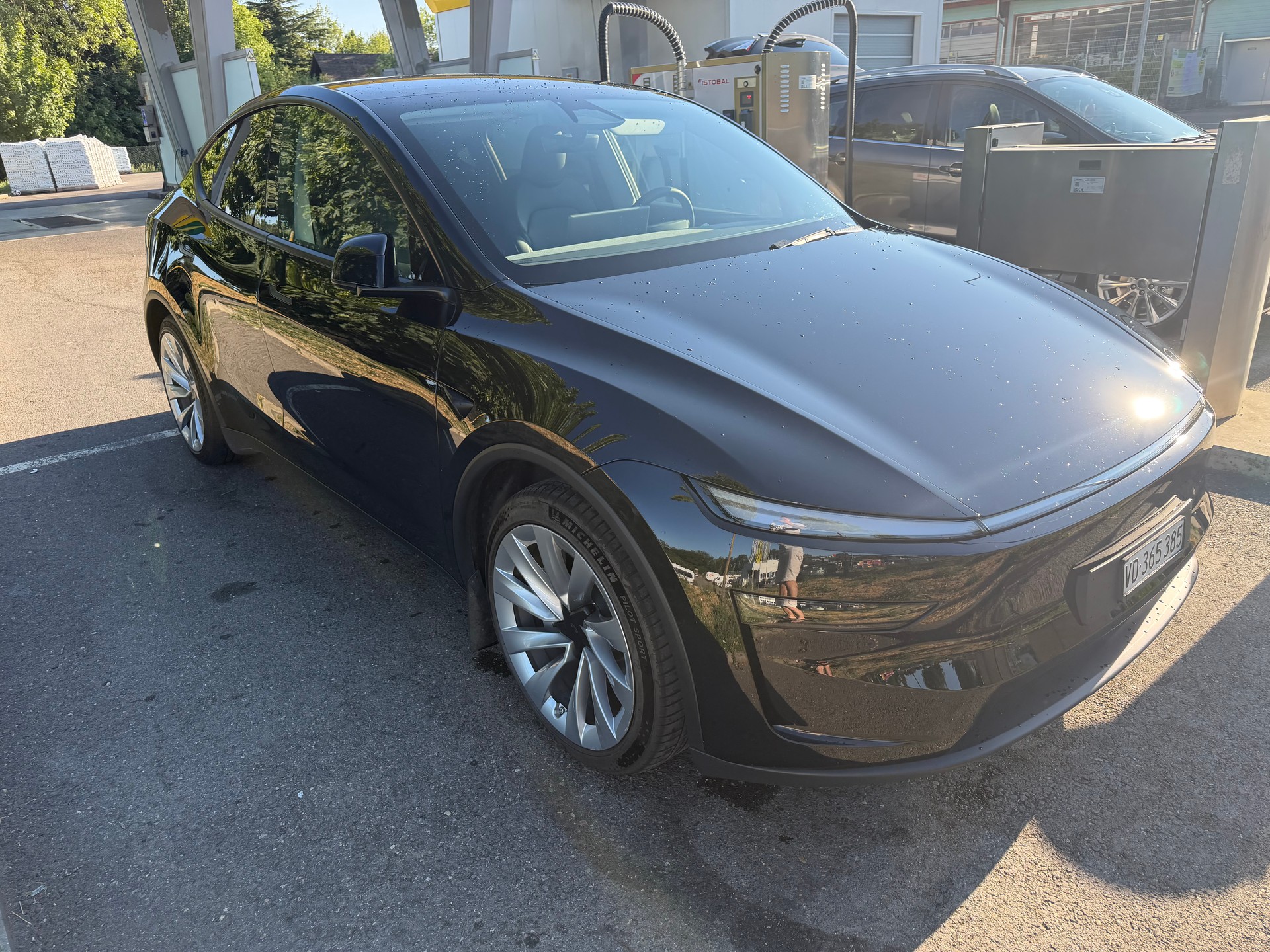 TESLA Long Range D-image-0