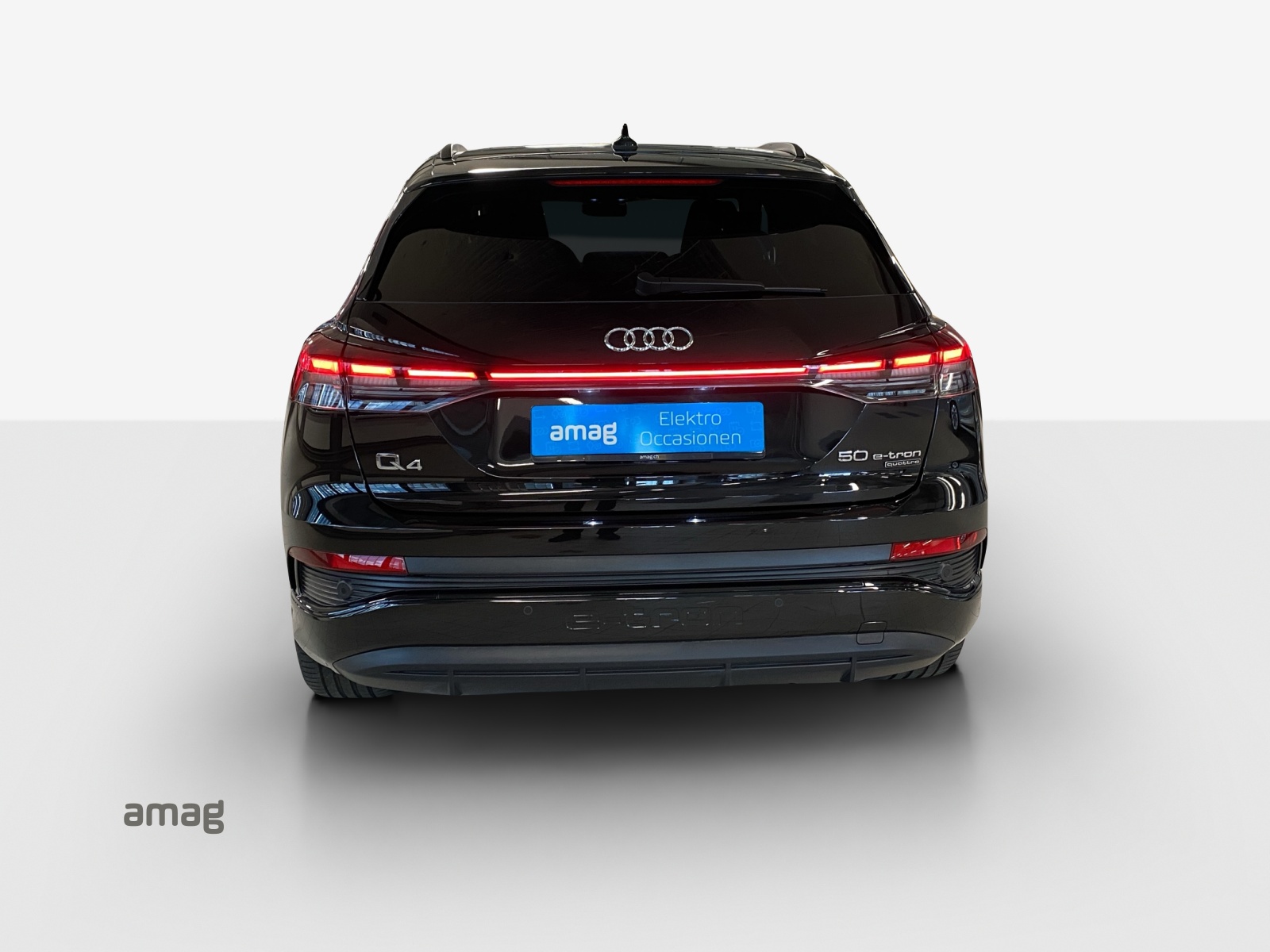 AUDI Q4 e-tron 50 quattro-image-4