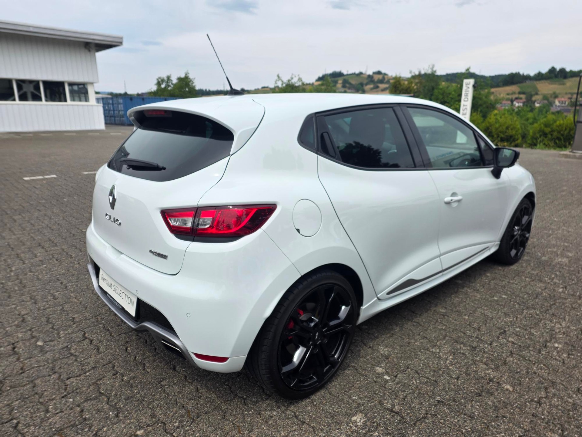 RENAULT Clio Sport 1.6T 16V RS-image-3
