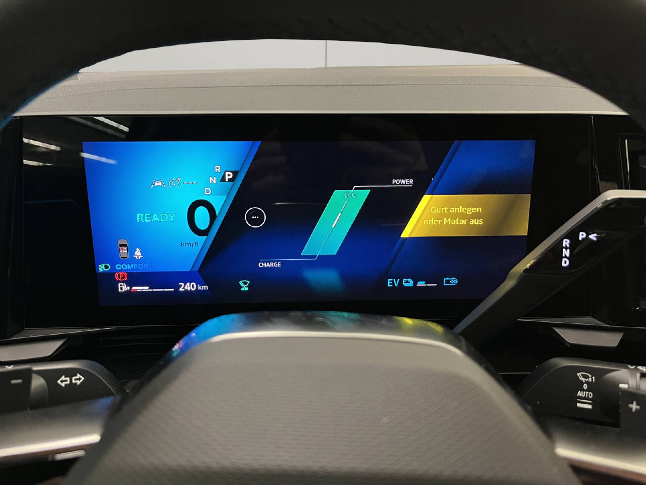 RENAULT Austral 1.2 E-Tech techno-image-10