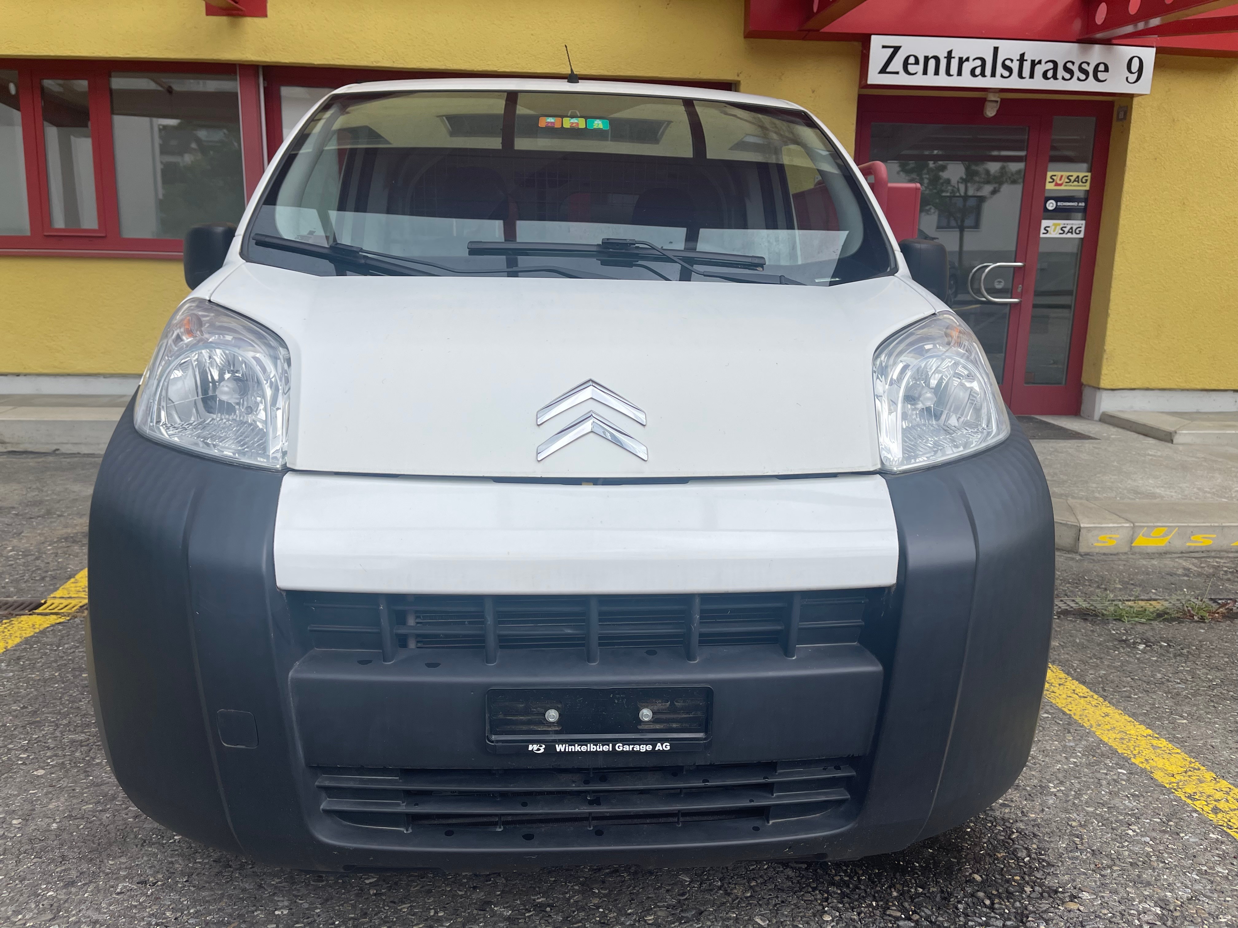 Car photo