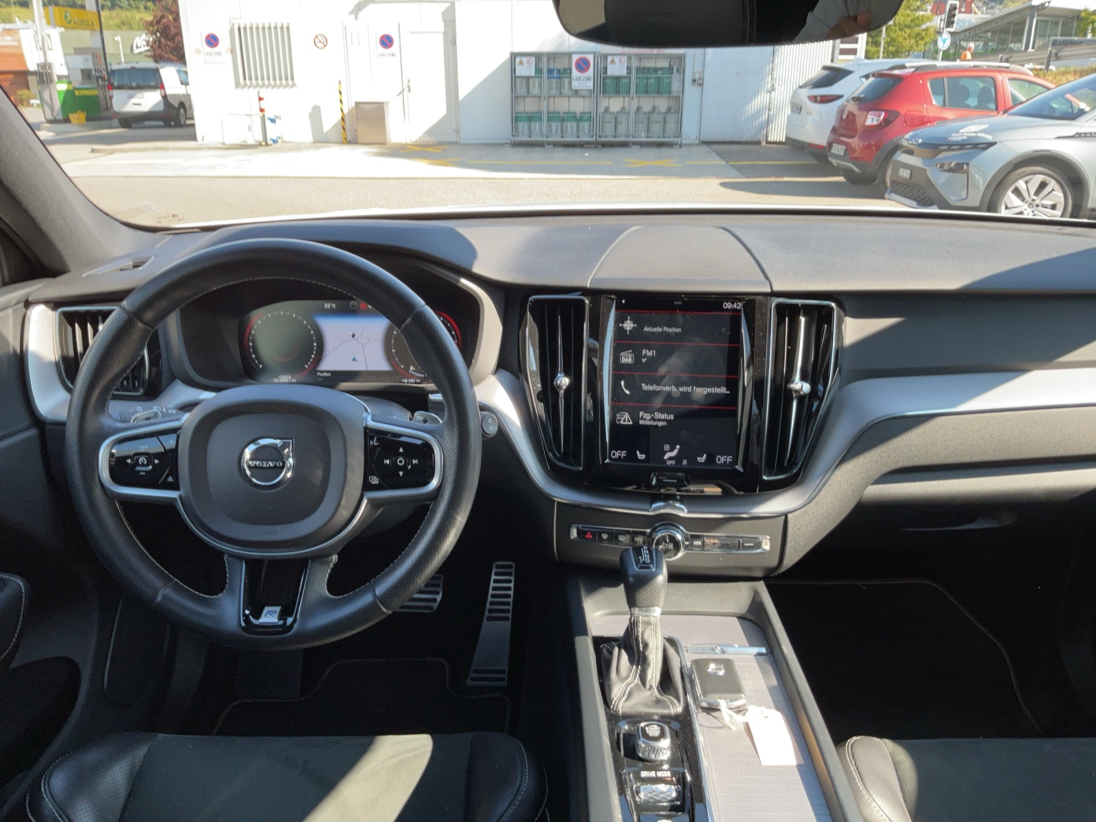 VOLVO XC60 T5 AWD R-Design Geartronic-image-8